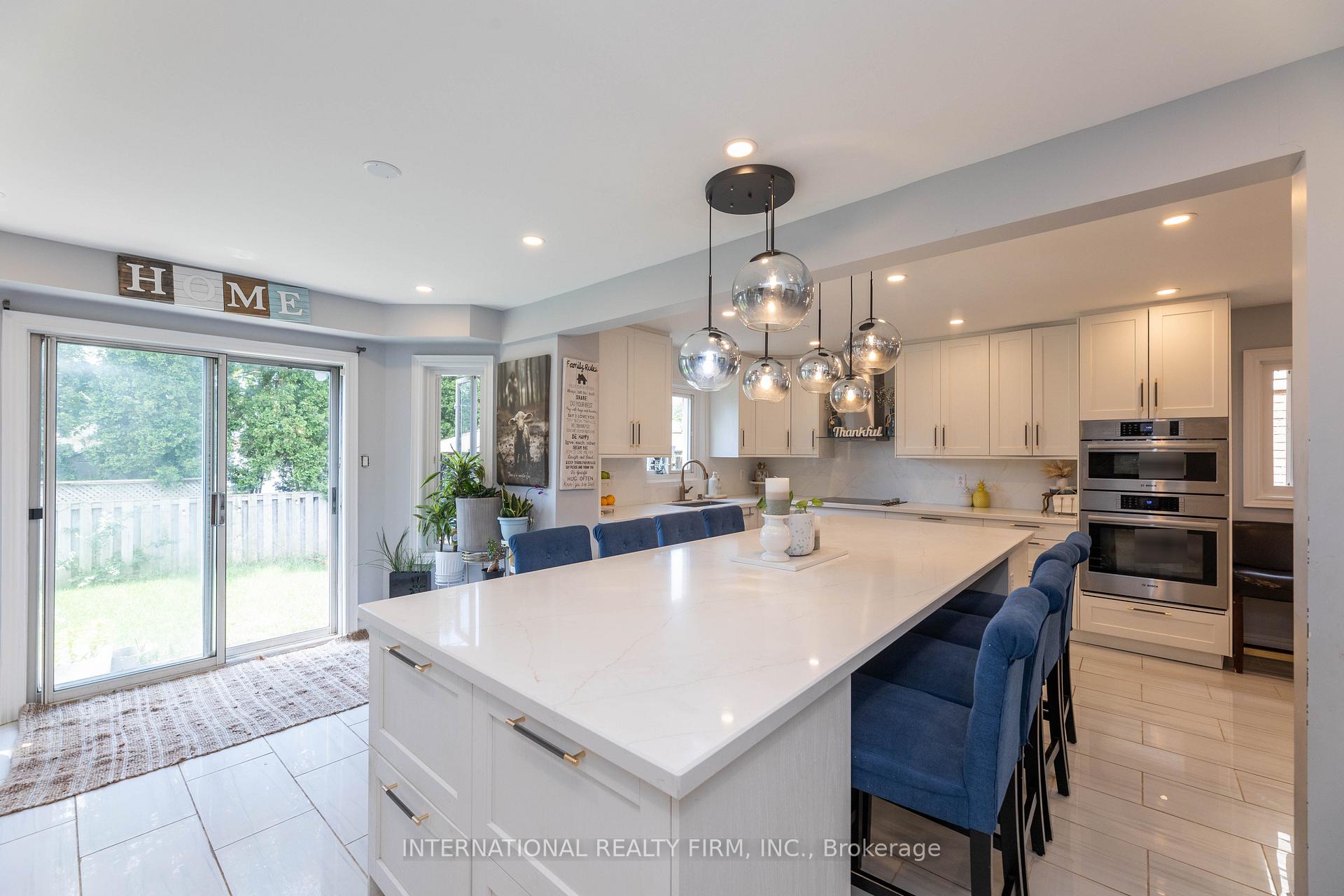 Photo 21 of 2 Hook Court, Barrie, West Bayfield — HOMEH