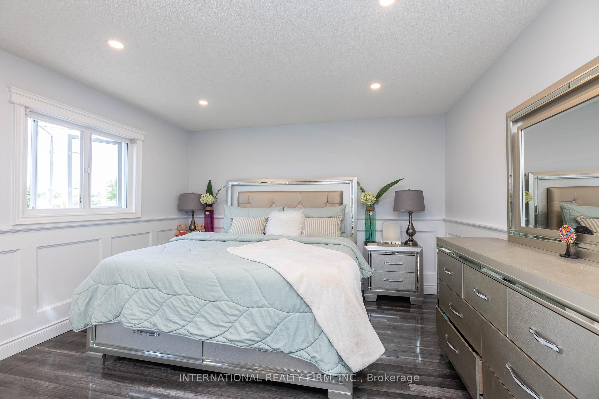 Photo 26 of 2 Hook Court, Barrie, West Bayfield — HOMEH