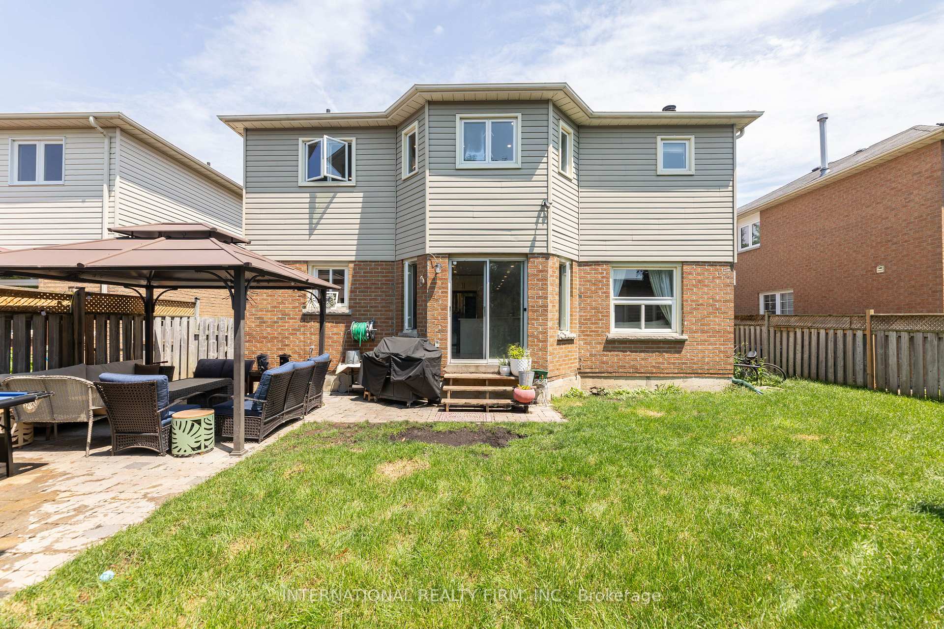 Photo 36 of 2 Hook Court, Barrie, West Bayfield — HOMEH
