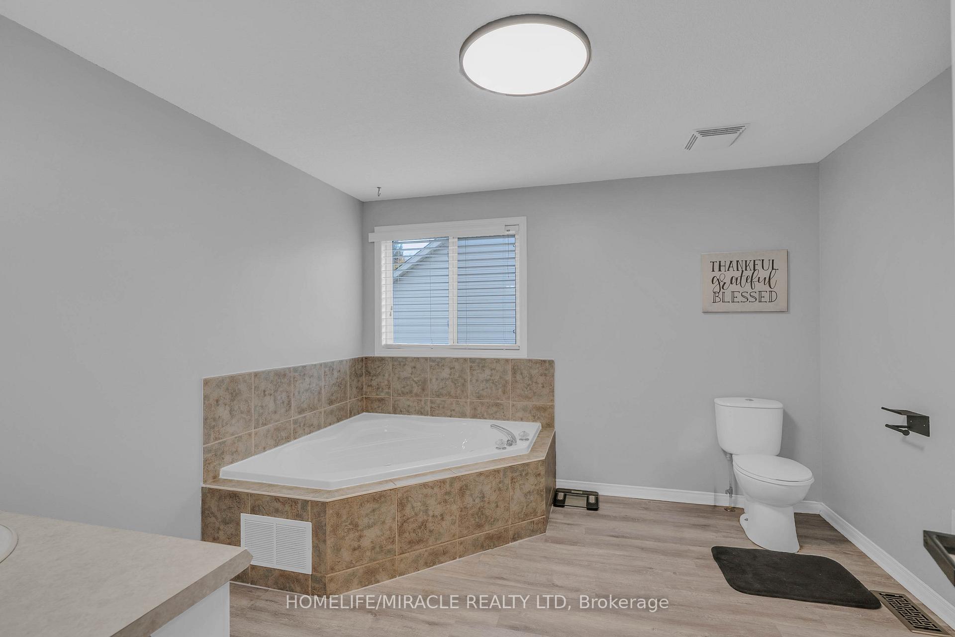 Photo 14 of 572 Simon Street, Shelburne — HOMEH