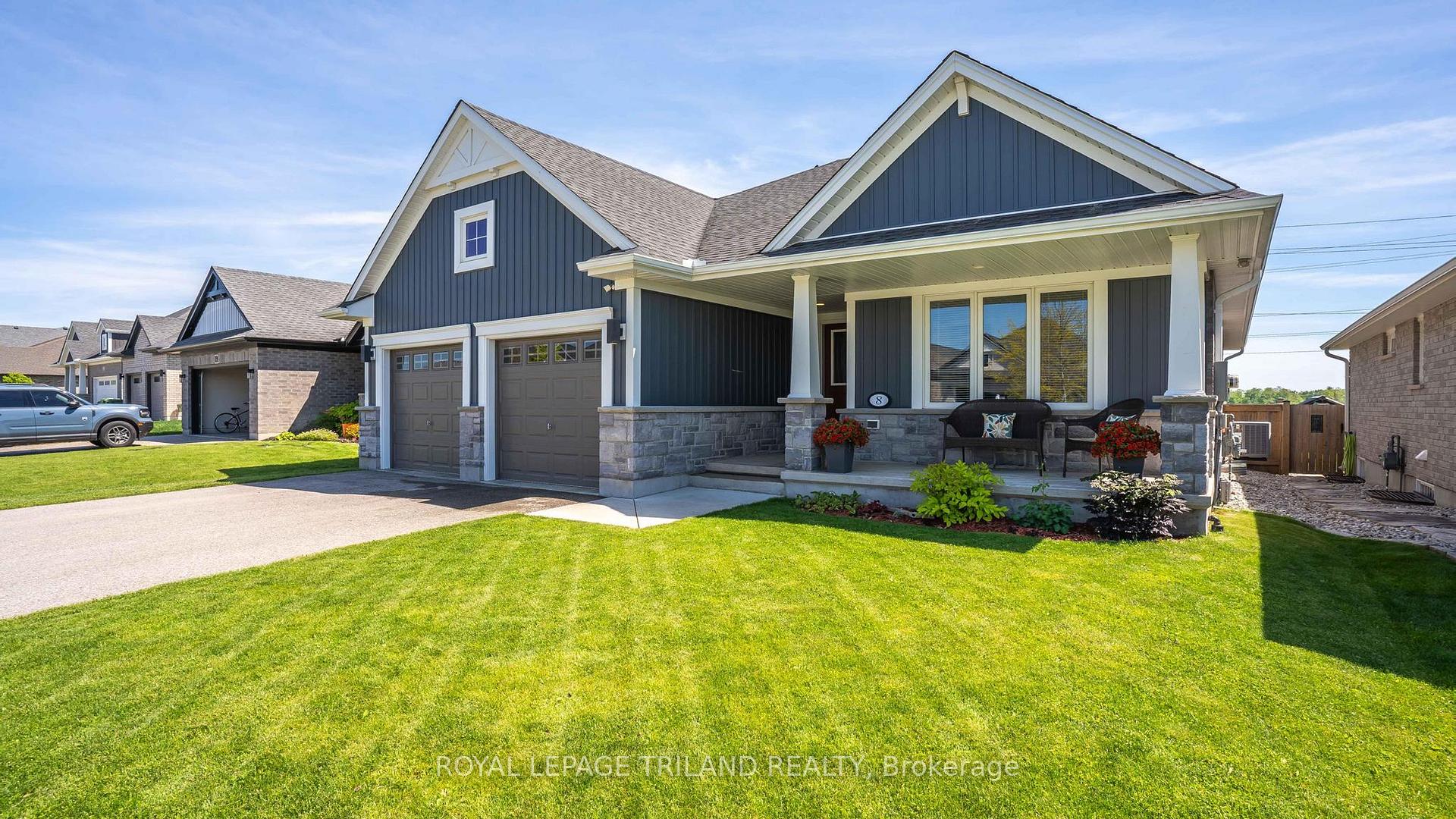 Photo 2 of 8 Melrose Court, St. Thomas — HOMEH