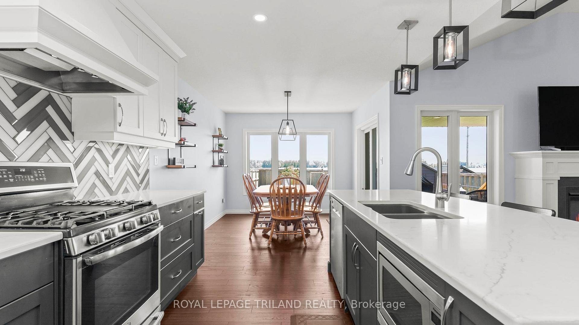Photo 13 of 8 Melrose Court, St. Thomas — HOMEH