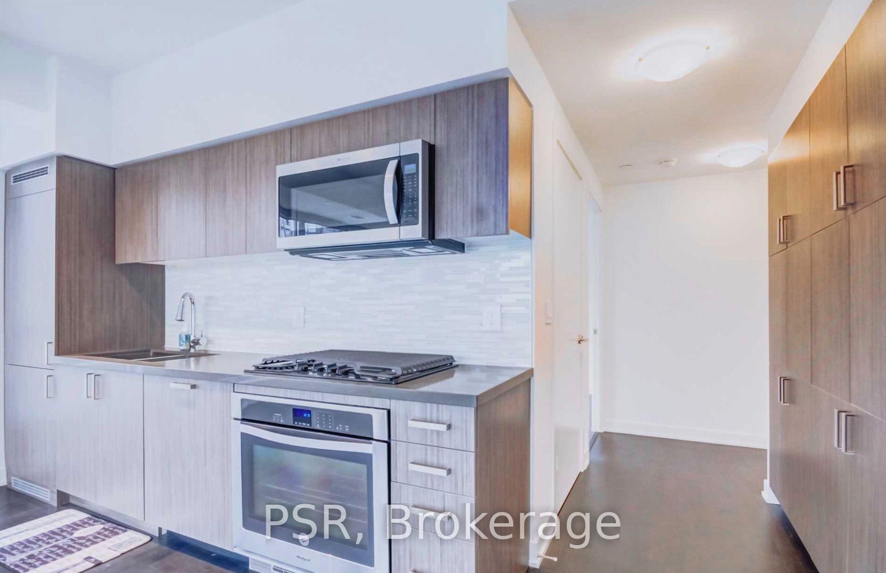 Photo 2 of Unit 1011, 501 St. Clair Avenue W, Toronto, Casa Loma — HOMEH