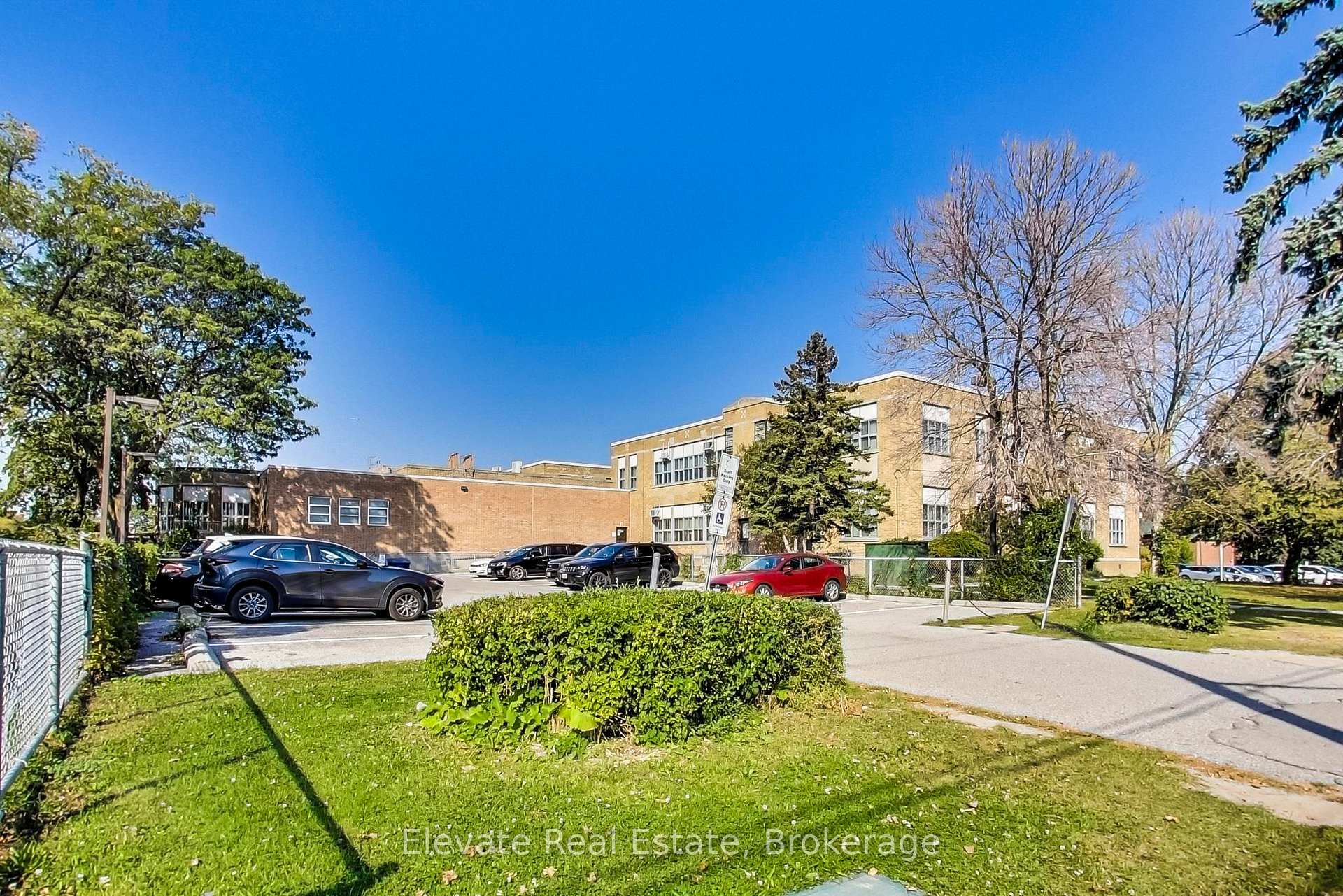 Photo 34 of Unit 317, 268 Ridley Boulevard, Toronto, Bedford Park-Nortown — HOMEH