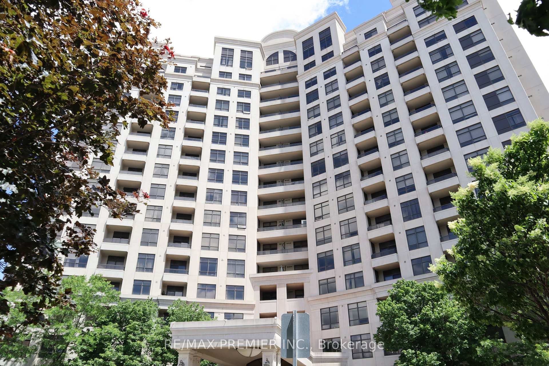 Photo 2 of Unit 1506, 9225 Jane Street, Vaughan, Maple — HOMEH