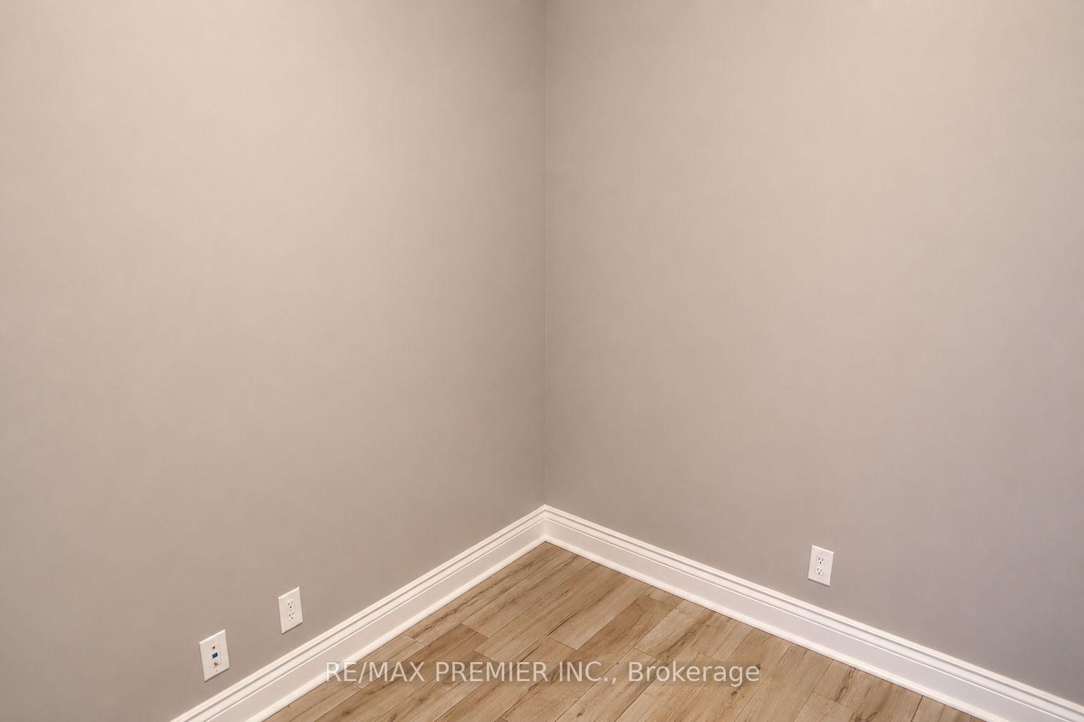 Photo 16 of Unit 1506, 9225 Jane Street, Vaughan, Maple — HOMEH