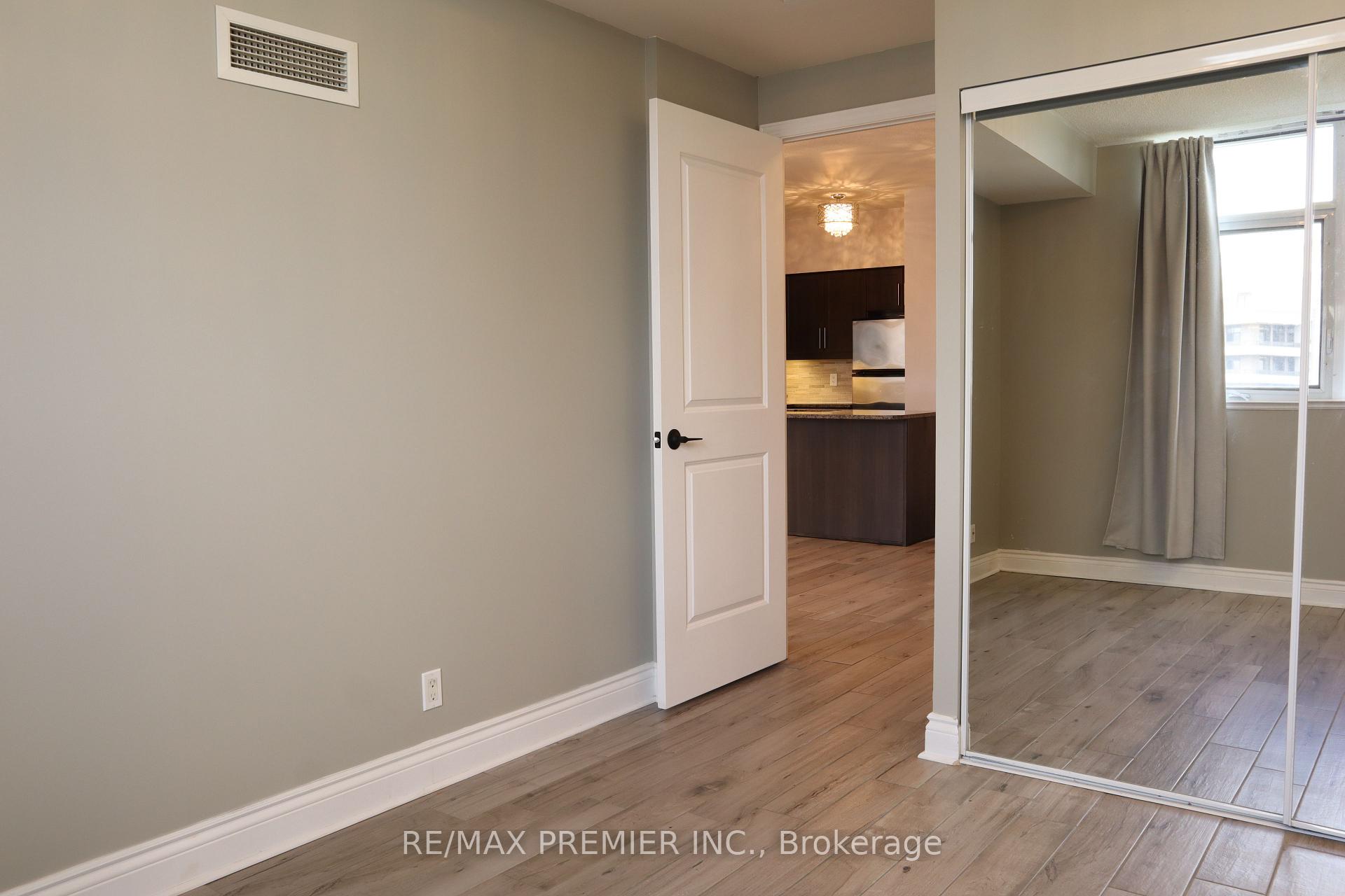 Photo 20 of Unit 1506, 9225 Jane Street, Vaughan, Maple — HOMEH