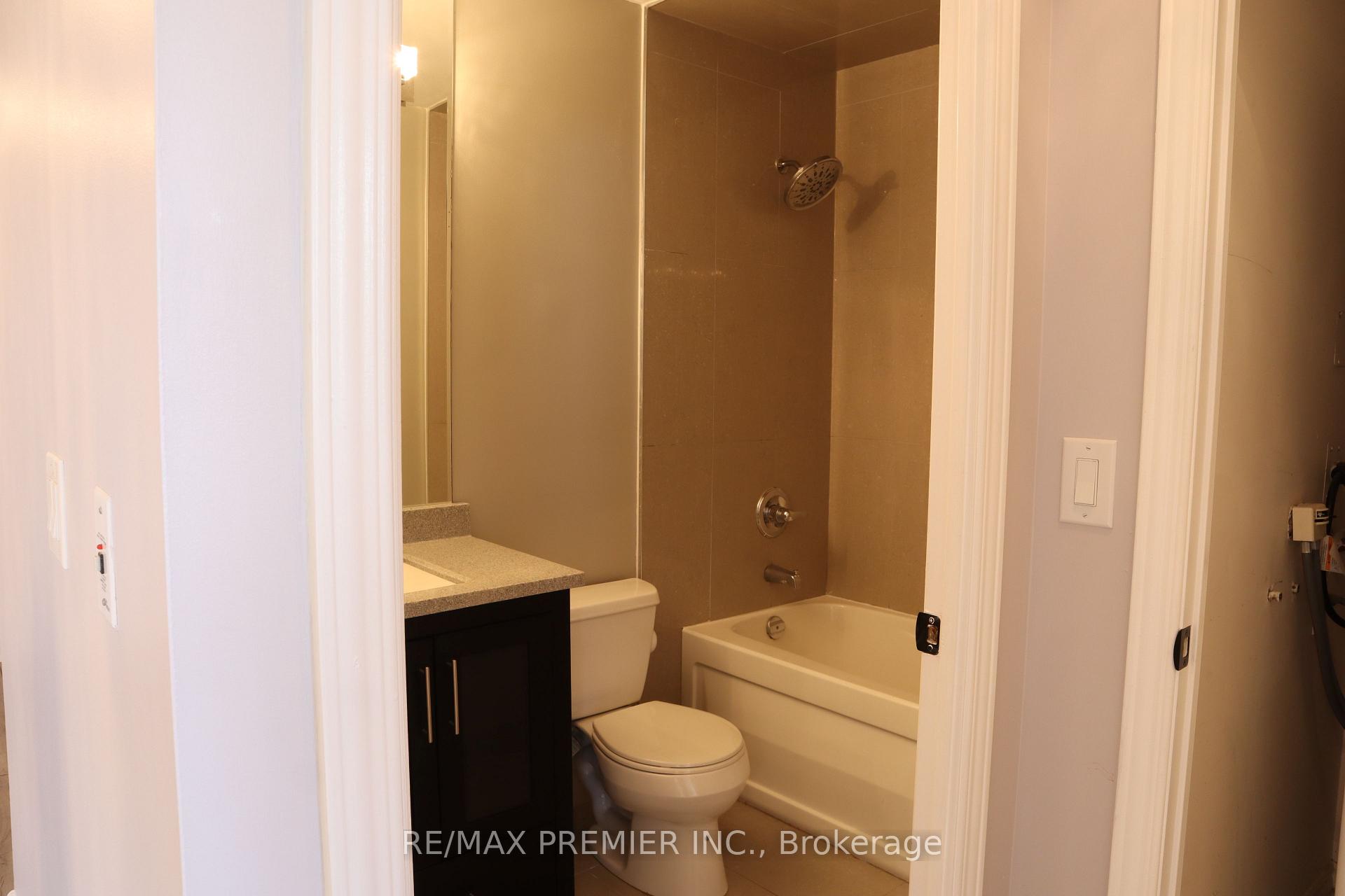 Photo 22 of Unit 1506, 9225 Jane Street, Vaughan, Maple — HOMEH