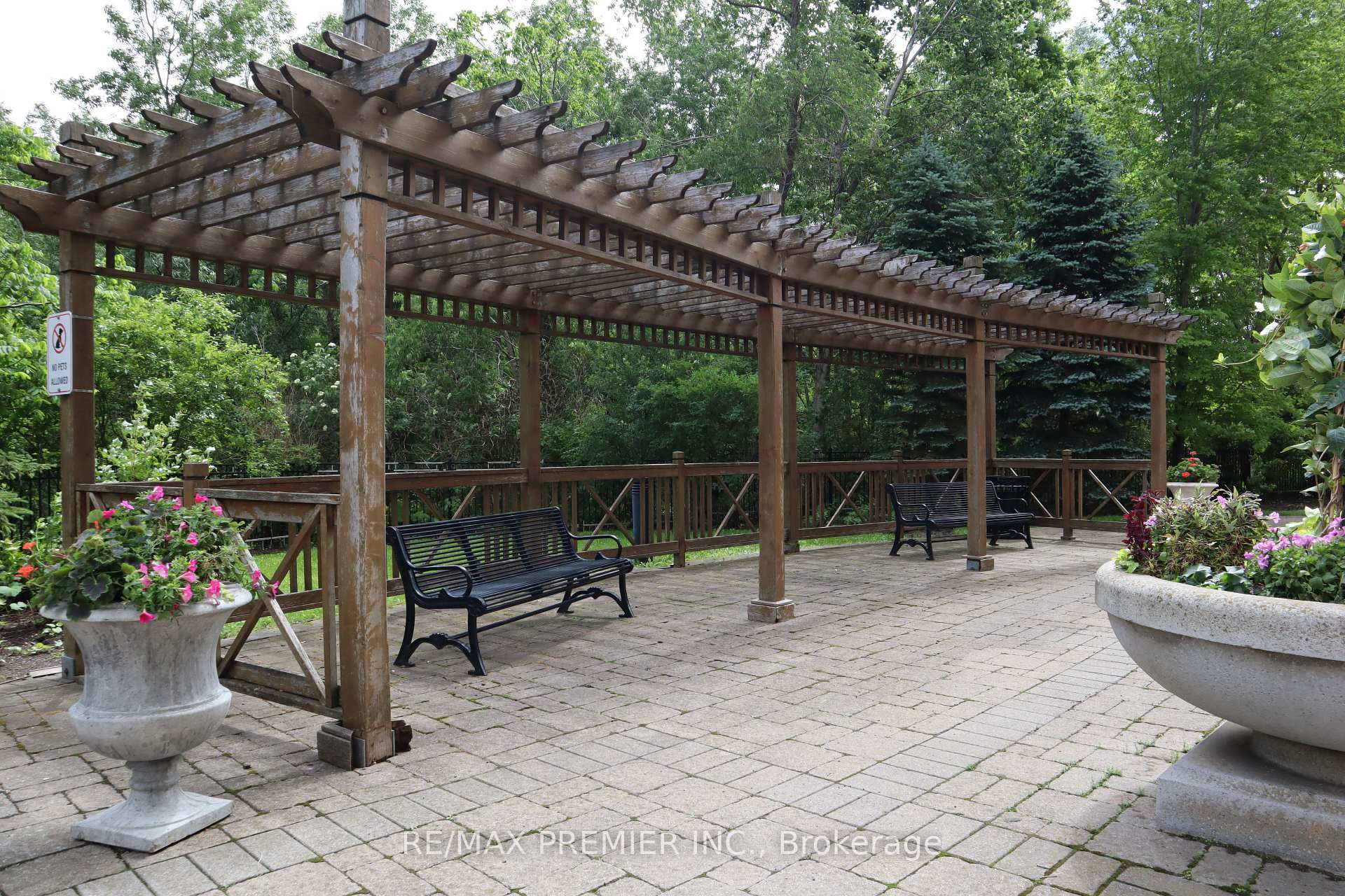 Photo 40 of Unit 1506, 9225 Jane Street, Vaughan, Maple — HOMEH