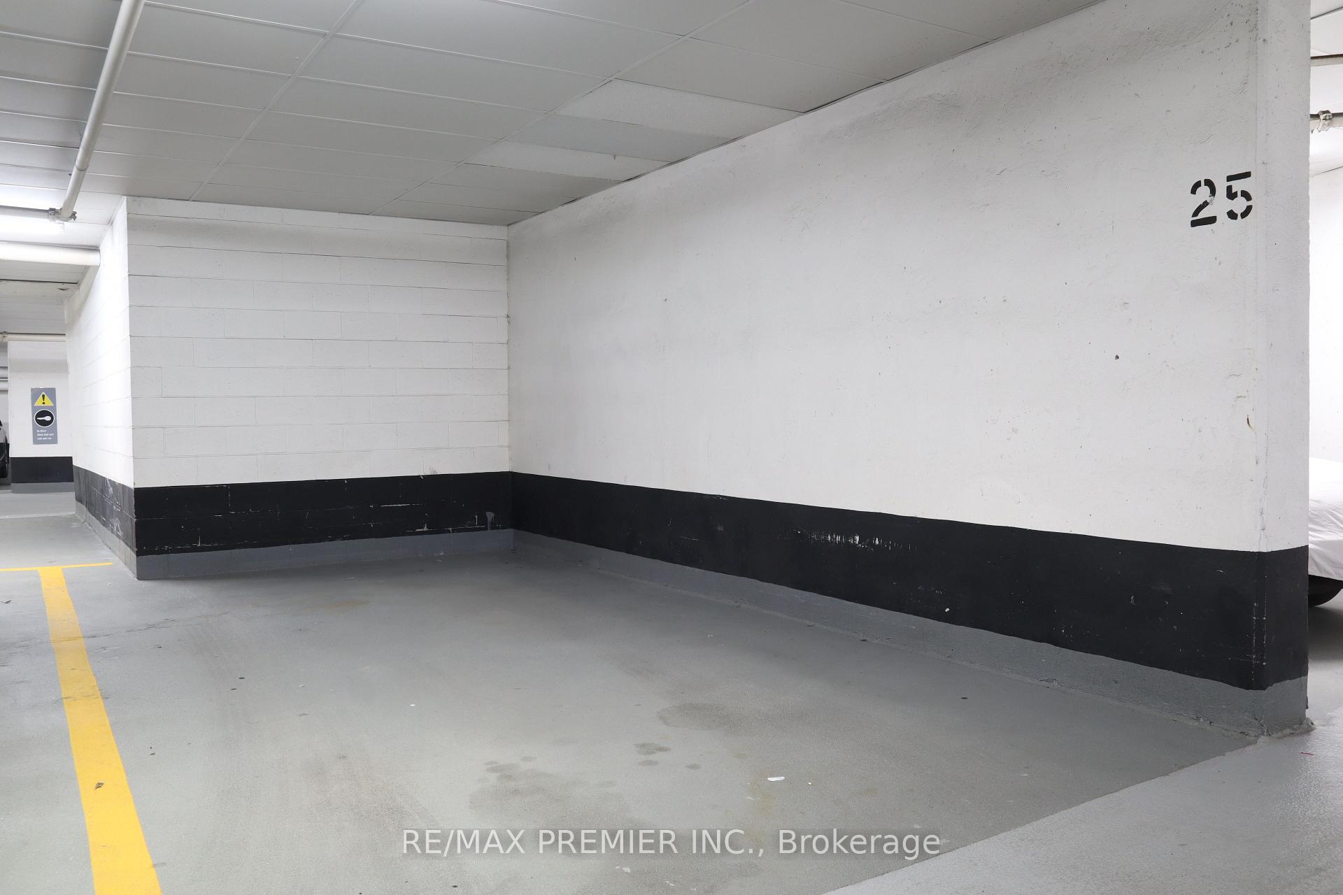 Photo 47 of Unit 1506, 9225 Jane Street, Vaughan, Maple — HOMEH