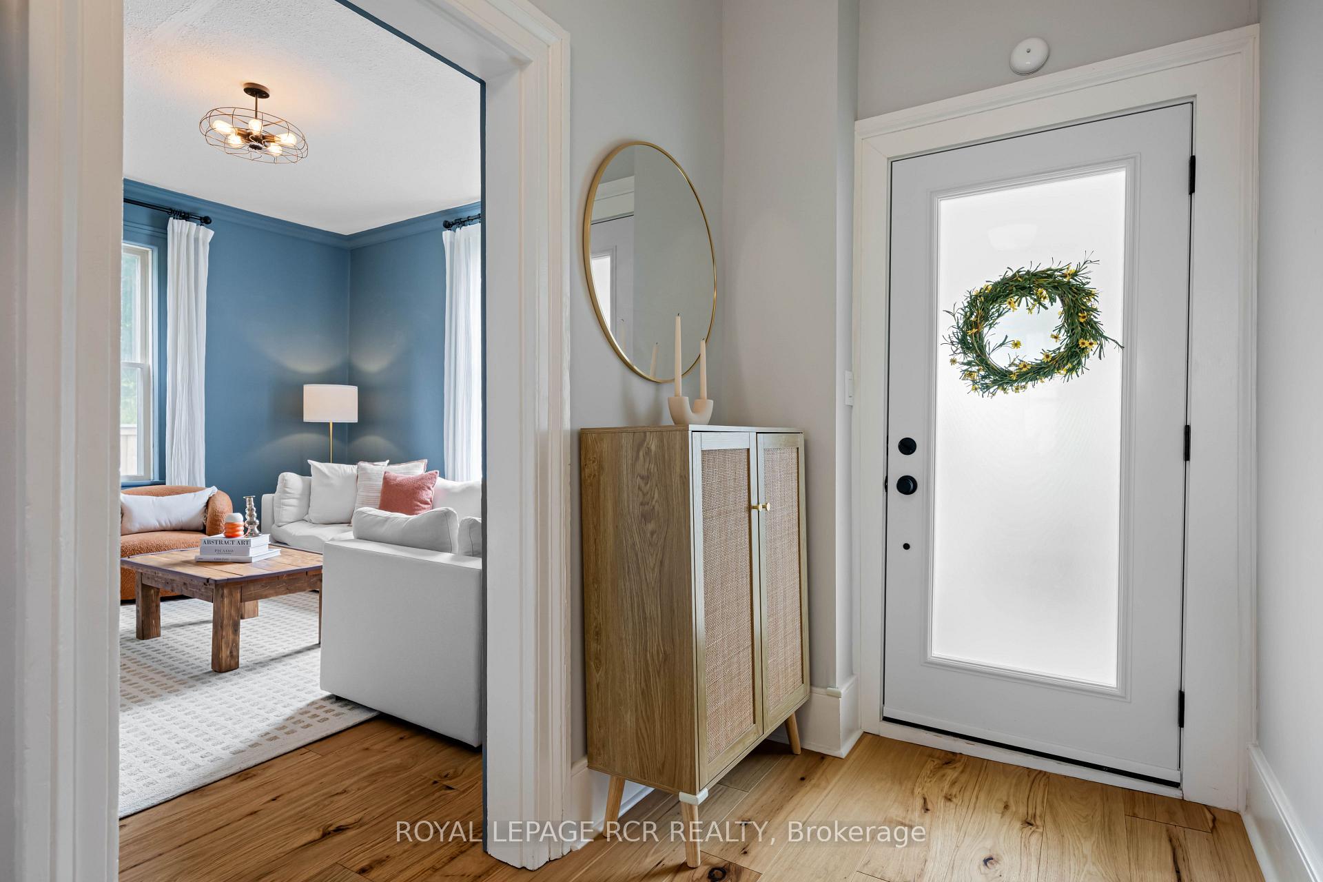 Photo 9 of 22 John Street, Orangeville — HOMEH