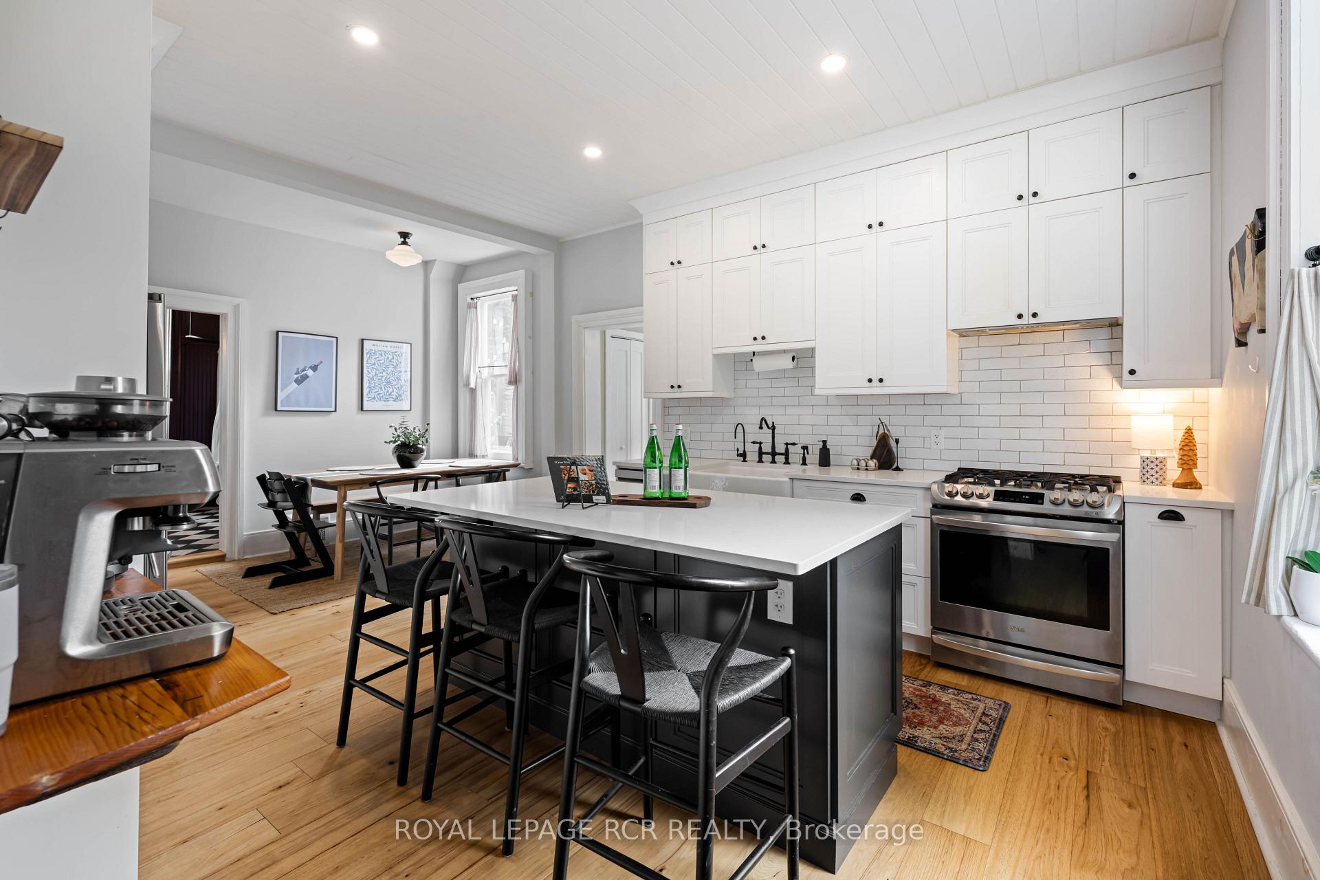 Photo 20 of 22 John Street, Orangeville — HOMEH