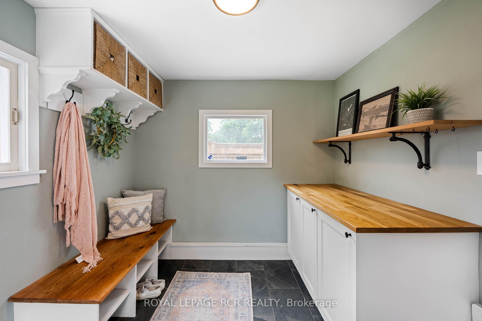 Photo 31 of 22 John Street, Orangeville — HOMEH