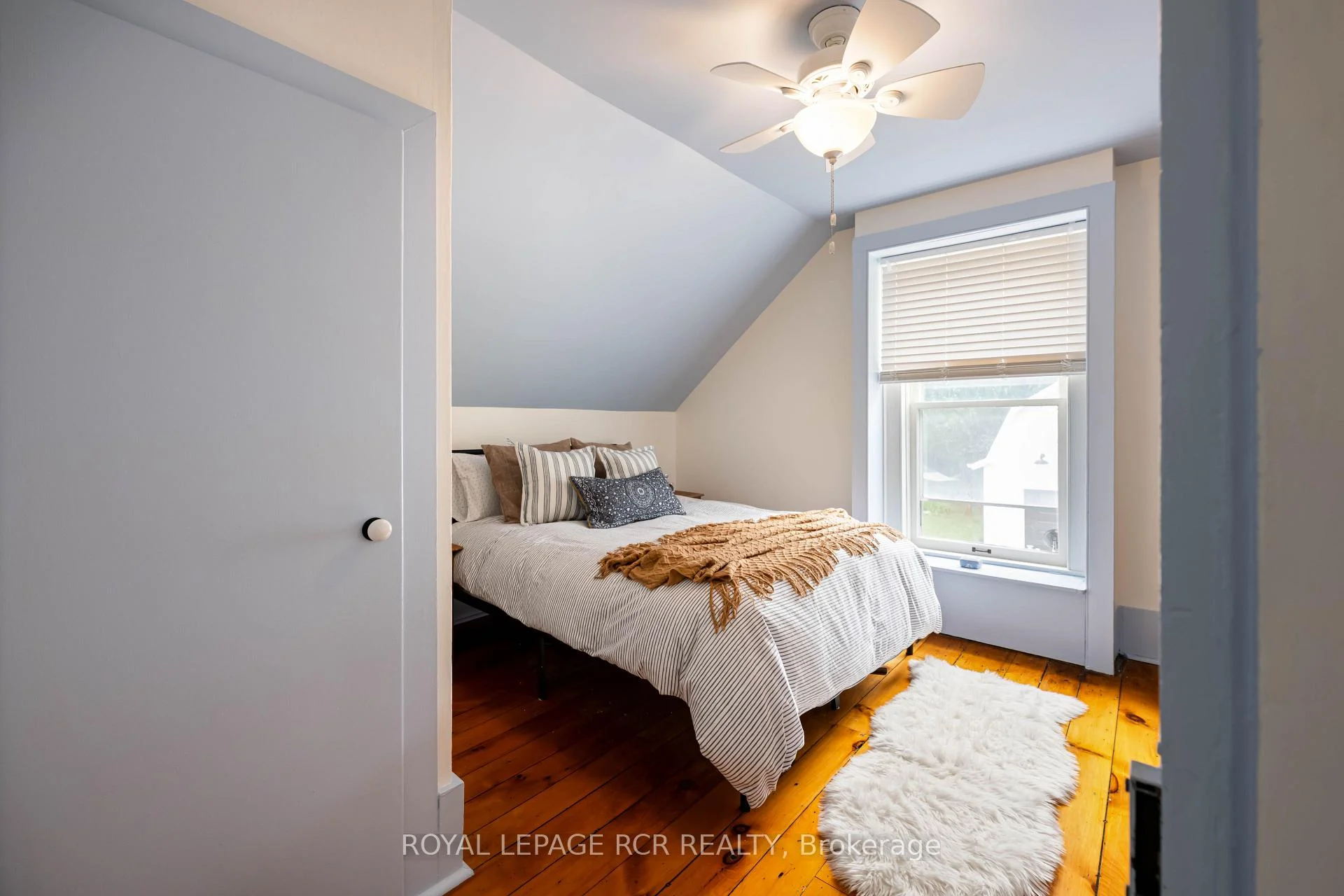 Photo 60 of 22 John Street, Orangeville — HOMEH