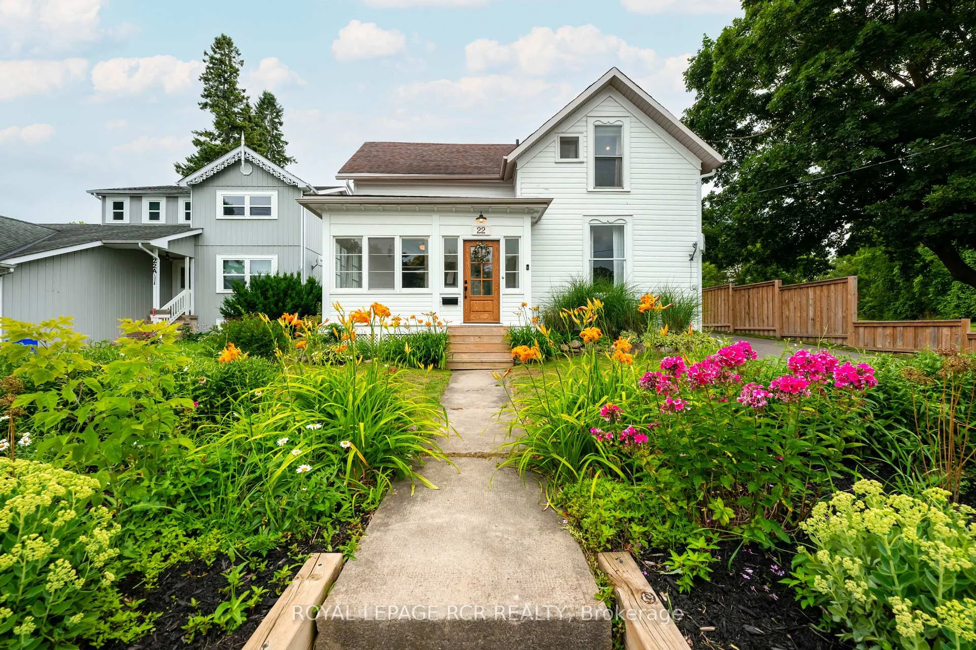 Photo 1 of 22 John Street, Orangeville — HOMEH
