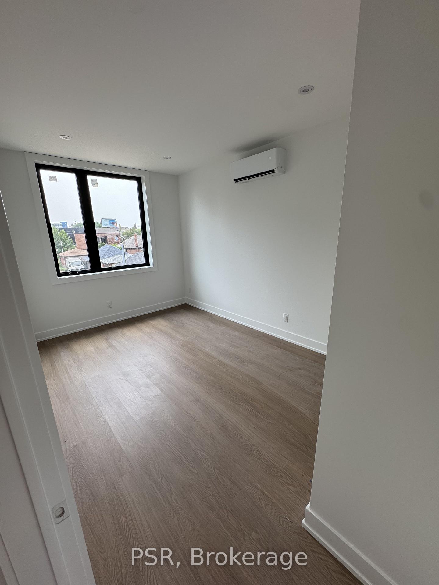 Photo 9 of Unit Upper, 99 Ypres Road, Toronto, Keelesdale-Eglinton West — HOMEH