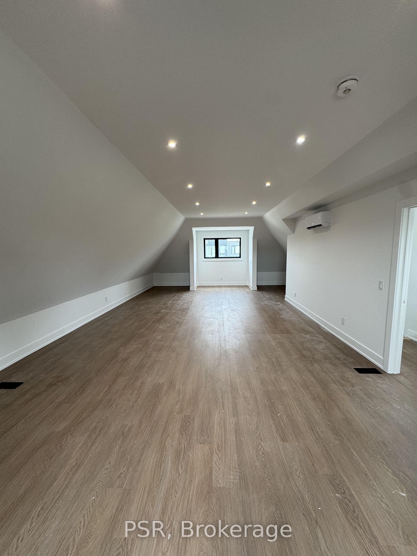 Photo 10 of Unit Upper, 99 Ypres Road, Toronto, Keelesdale-Eglinton West — HOMEH