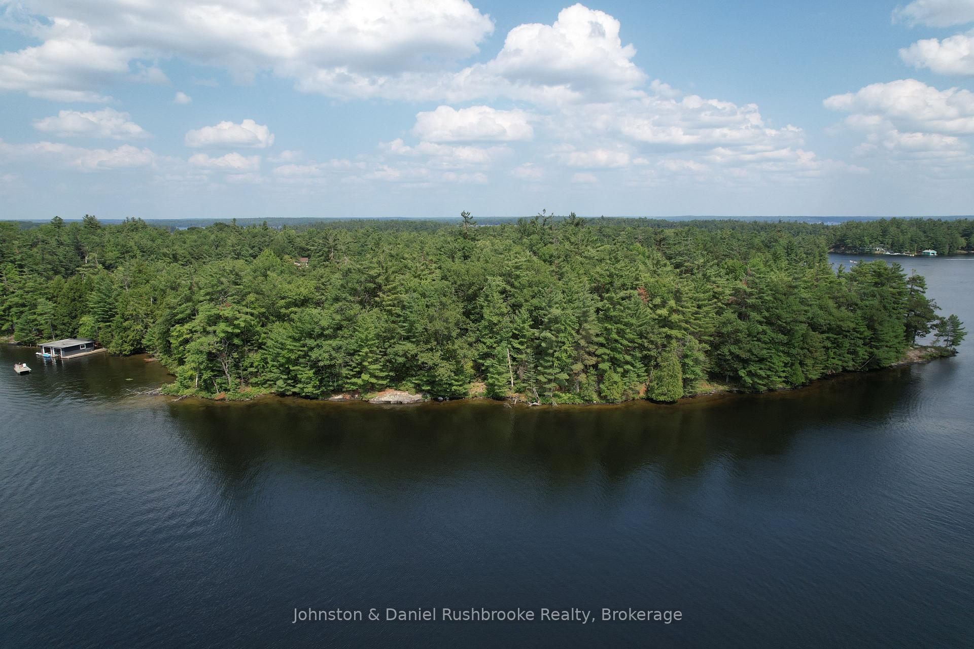 Photo 4 of 2 Island 24LM (Denison), Gravenhurst, Muskoka (S) — HOMEH
