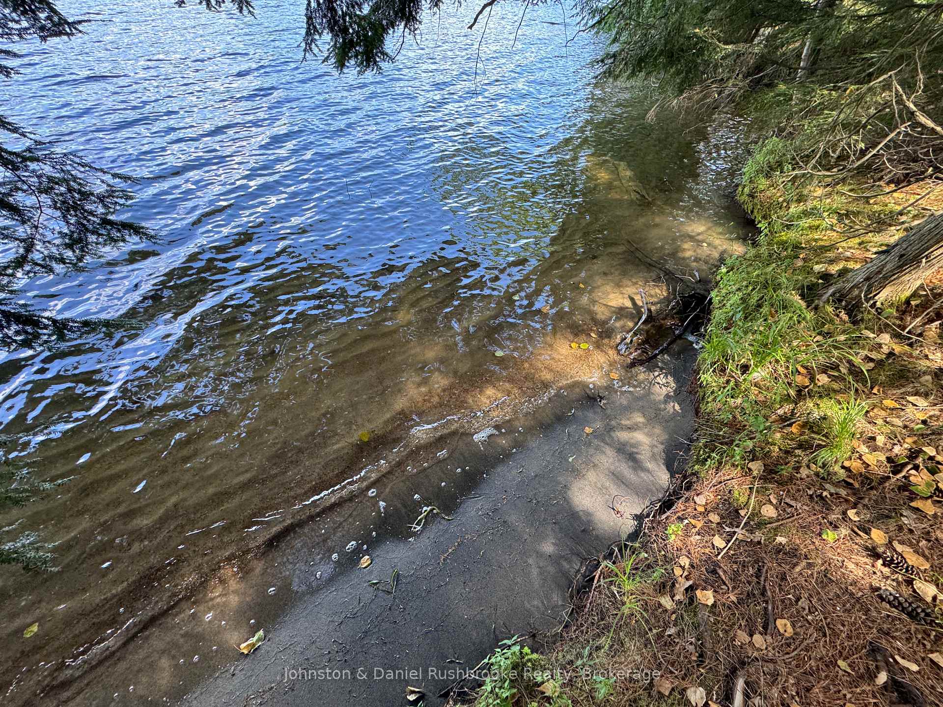 Photo 9 of 2 Island 24LM (Denison), Gravenhurst, Muskoka (S) — HOMEH