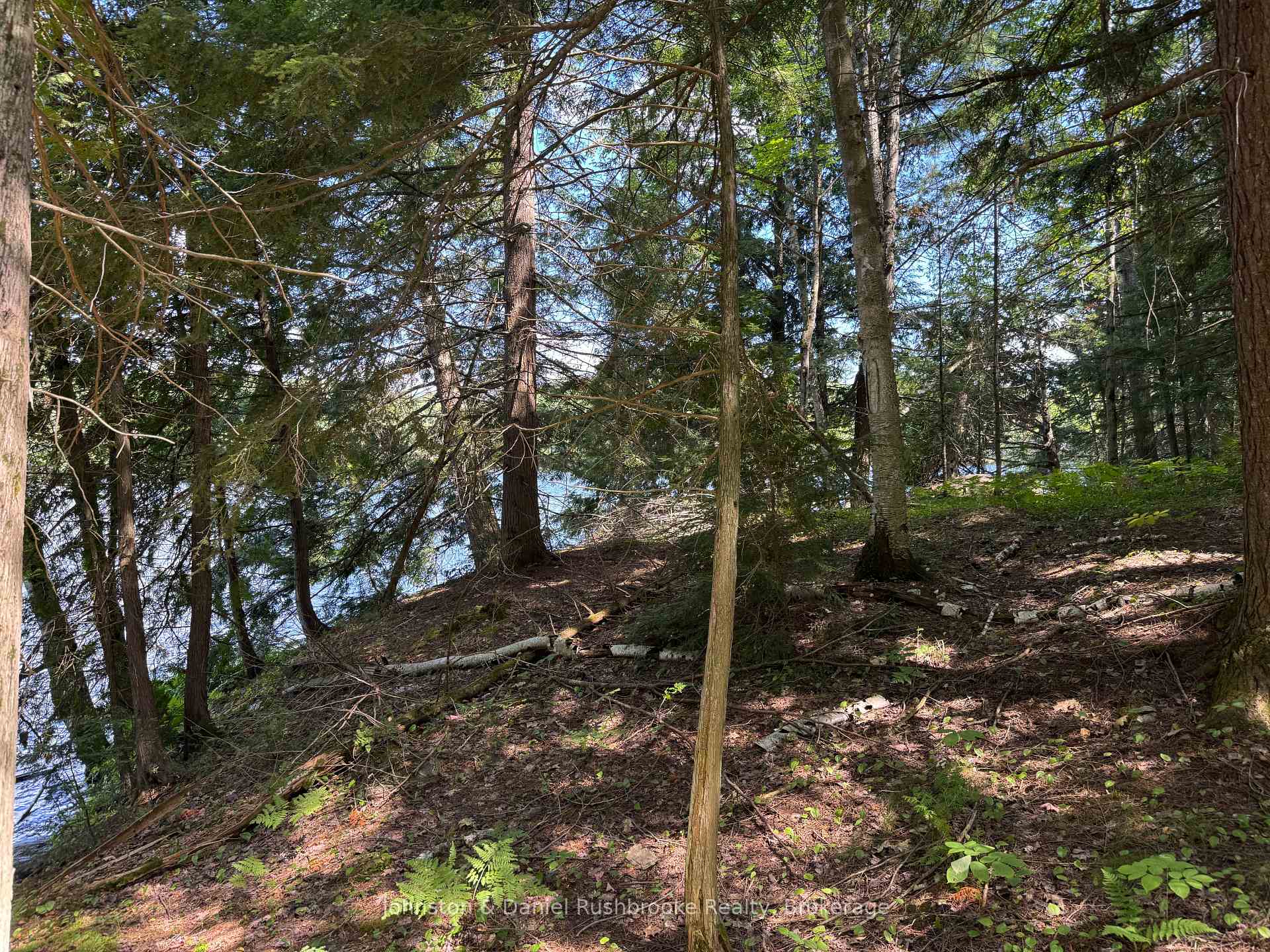 Photo 10 of 2 Island 24LM (Denison), Gravenhurst, Muskoka (S) — HOMEH