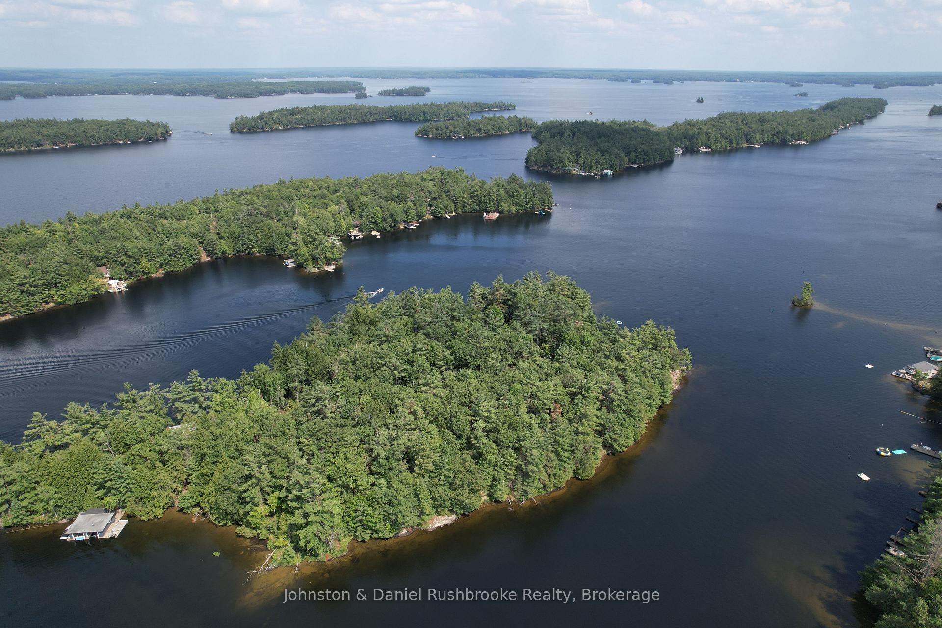 Photo 15 of 2 Island 24LM (Denison), Gravenhurst, Muskoka (S) — HOMEH