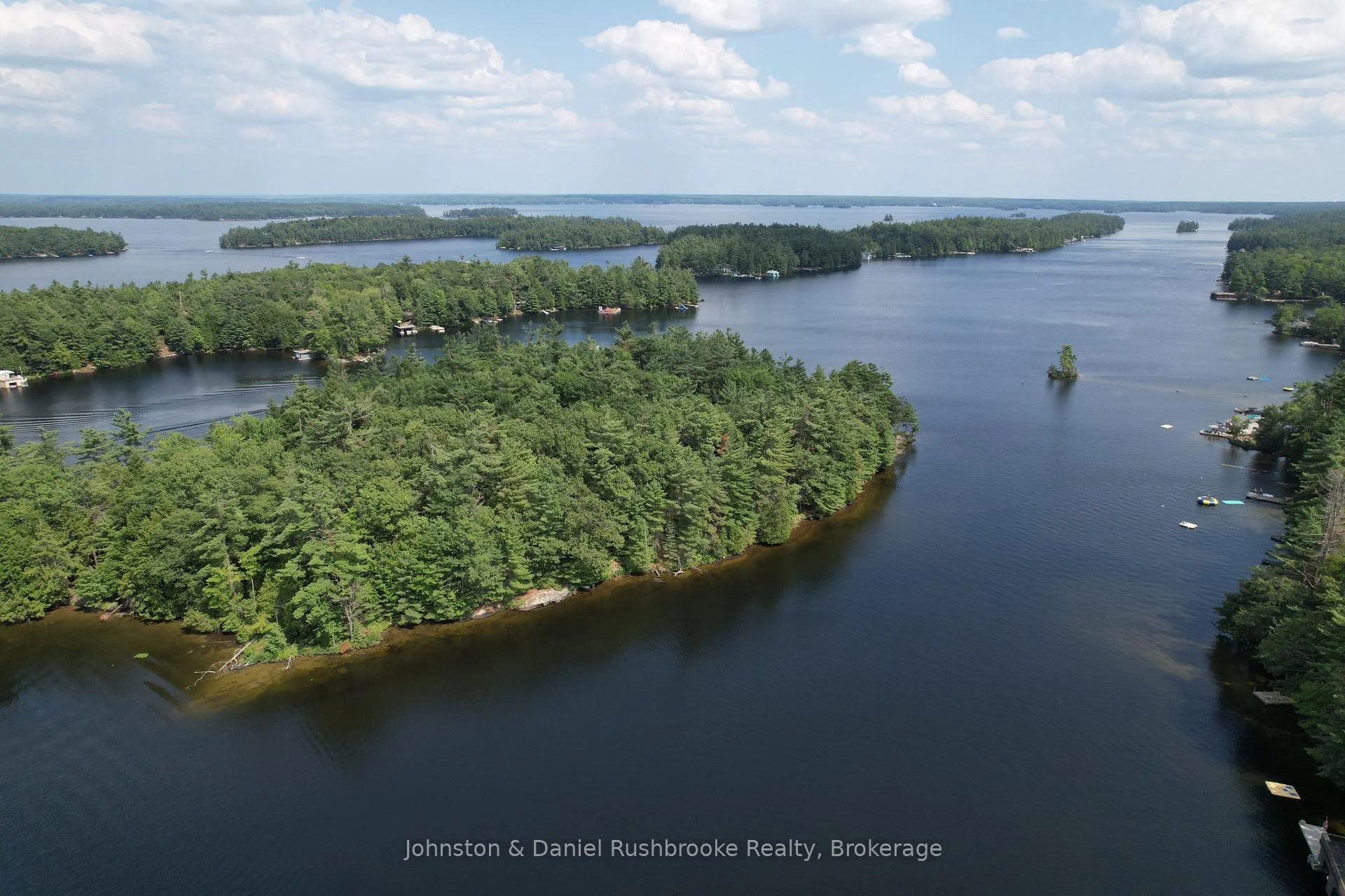 Photo 16 of 2 Island 24LM (Denison), Gravenhurst, Muskoka (S) — HOMEH