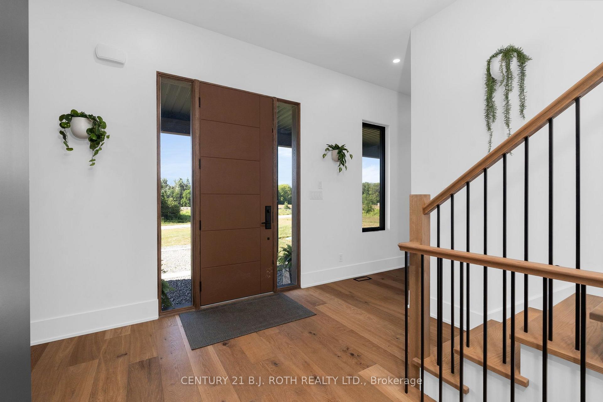 Photo 5 of 2224 Rainbow Valley Road W, Springwater, Rural Springwater — HOMEH
