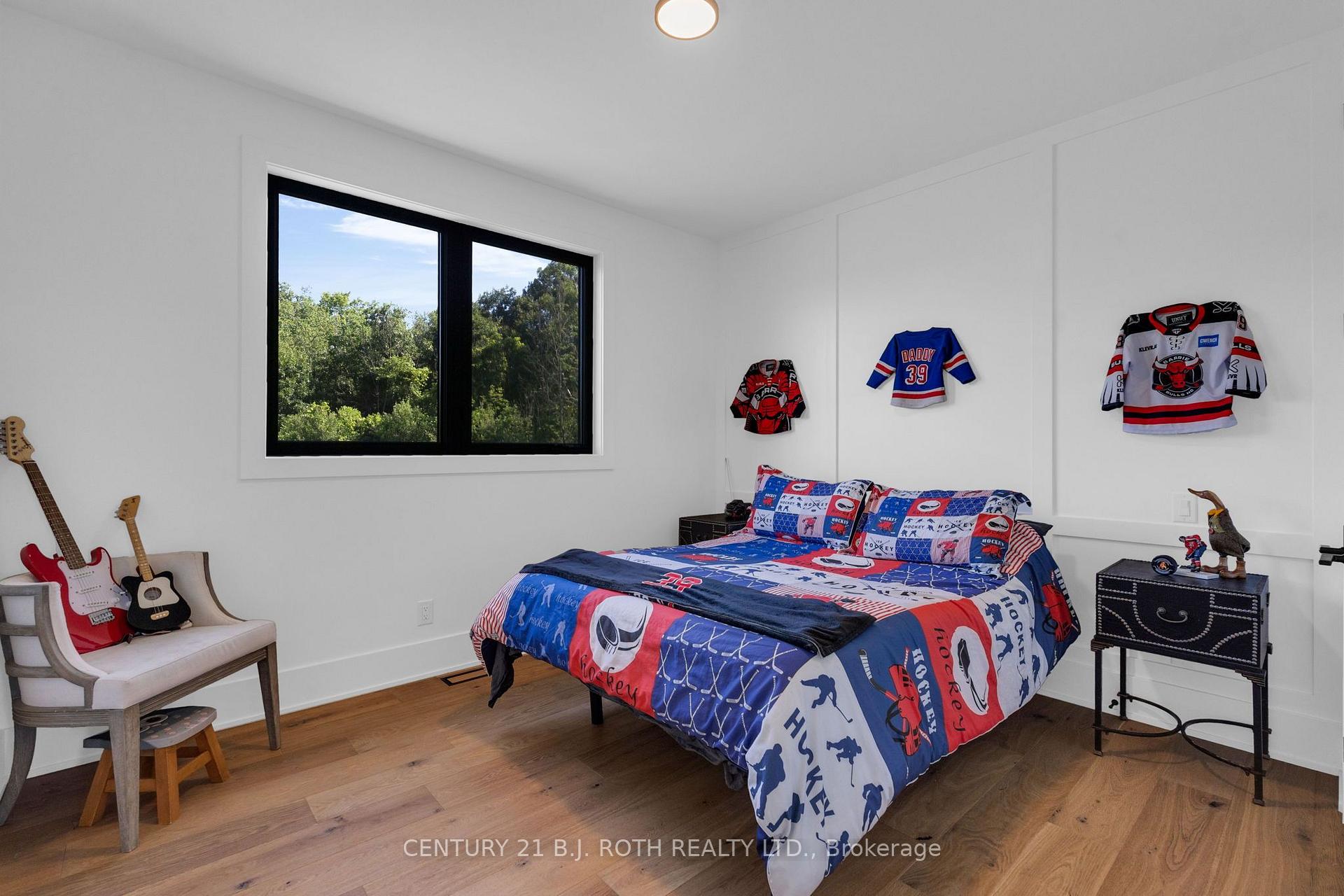 Photo 21 of 2224 Rainbow Valley Road W, Springwater, Rural Springwater — HOMEH