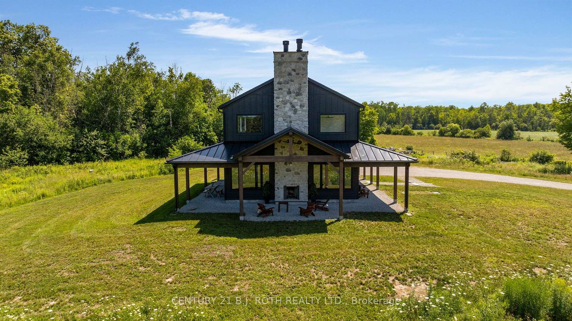 Photo 25 of 2224 Rainbow Valley Road W, Springwater, Rural Springwater — HOMEH