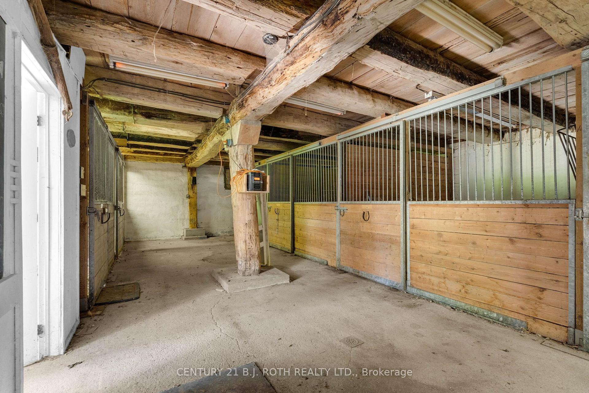 Photo 29 of 2224 Rainbow Valley Road W, Springwater, Rural Springwater — HOMEH