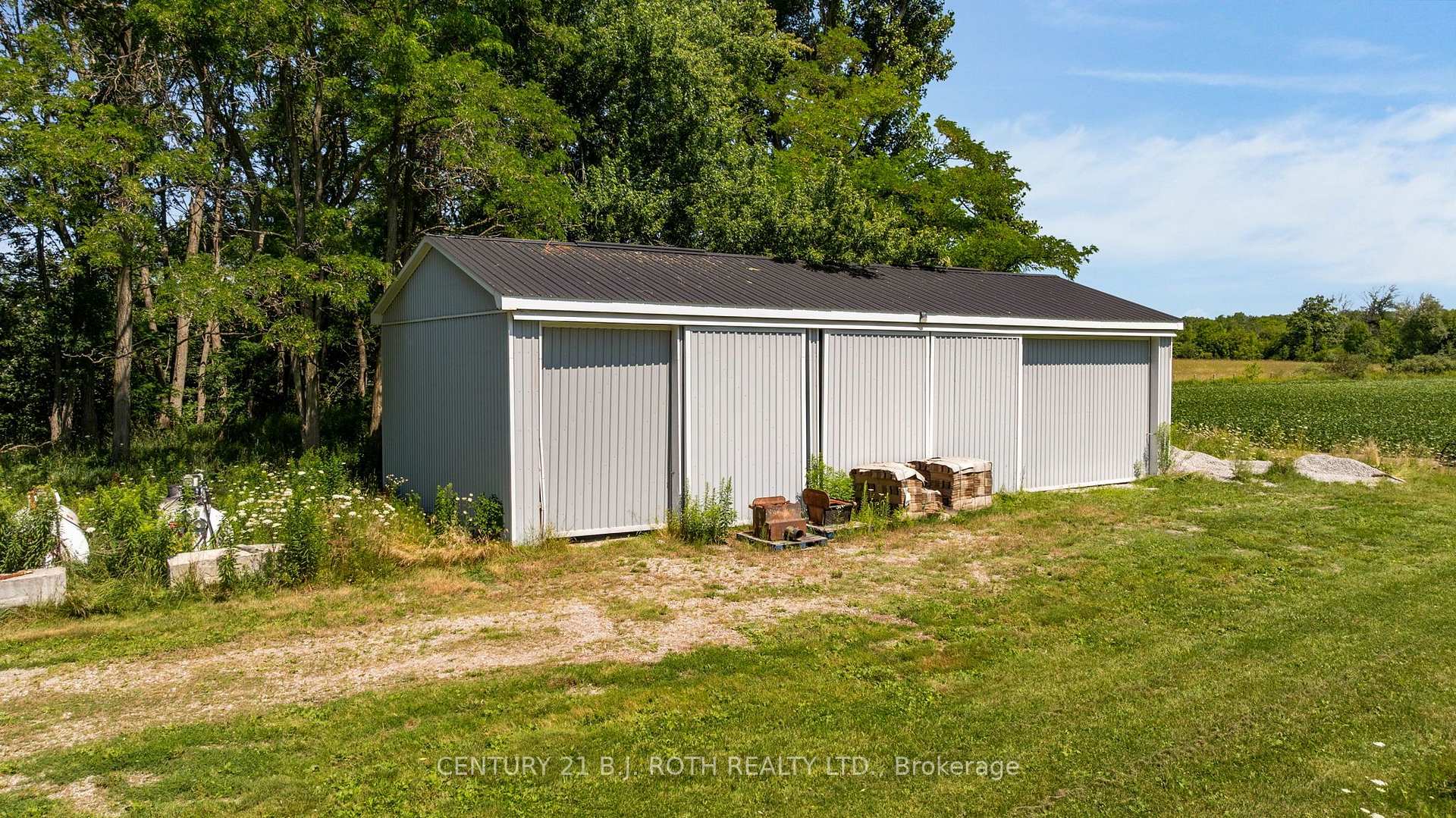Photo 31 of 2224 Rainbow Valley Road W, Springwater, Rural Springwater — HOMEH