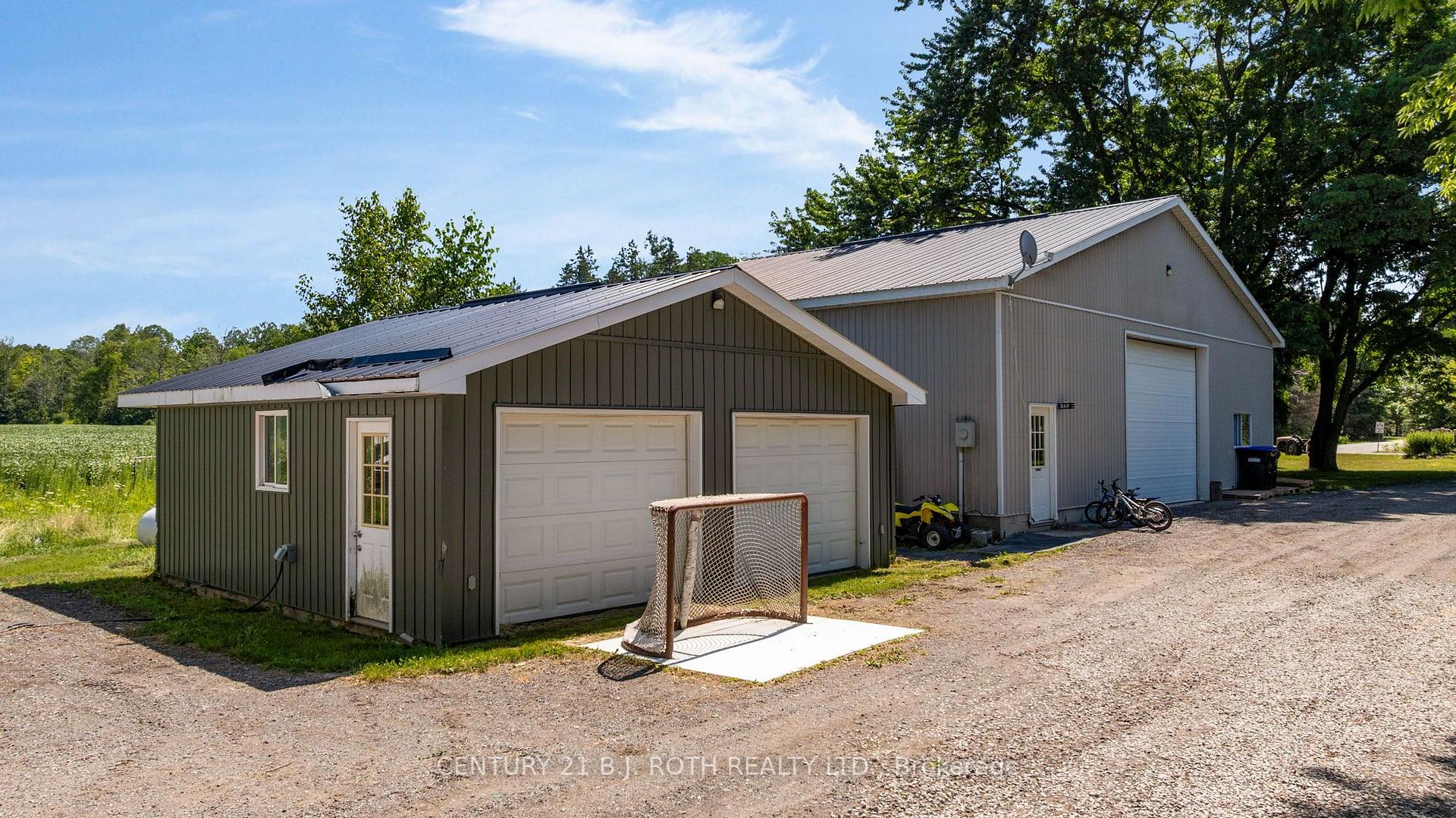 Photo 32 of 2224 Rainbow Valley Road W, Springwater, Rural Springwater — HOMEH
