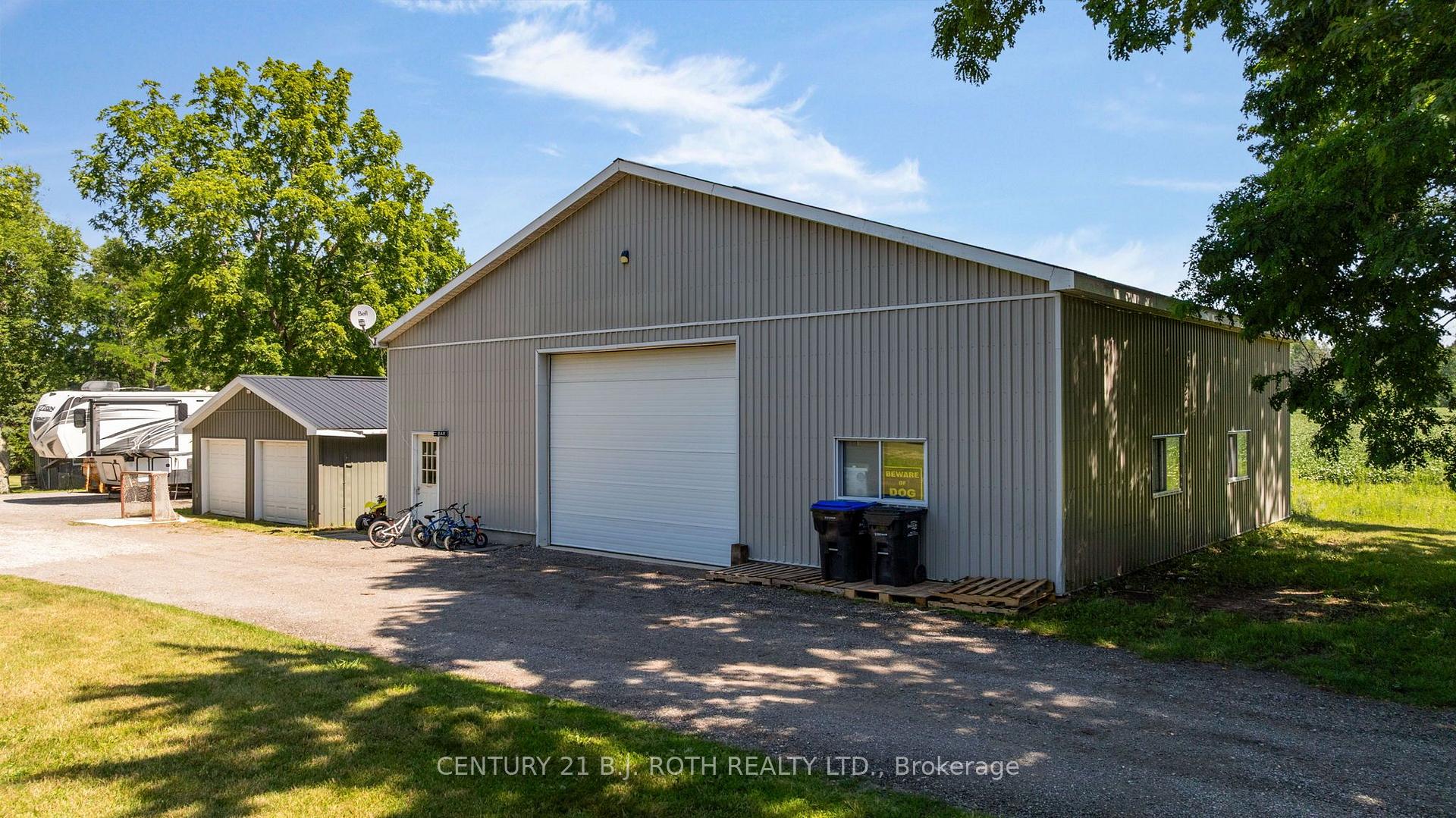 Photo 33 of 2224 Rainbow Valley Road W, Springwater, Rural Springwater — HOMEH