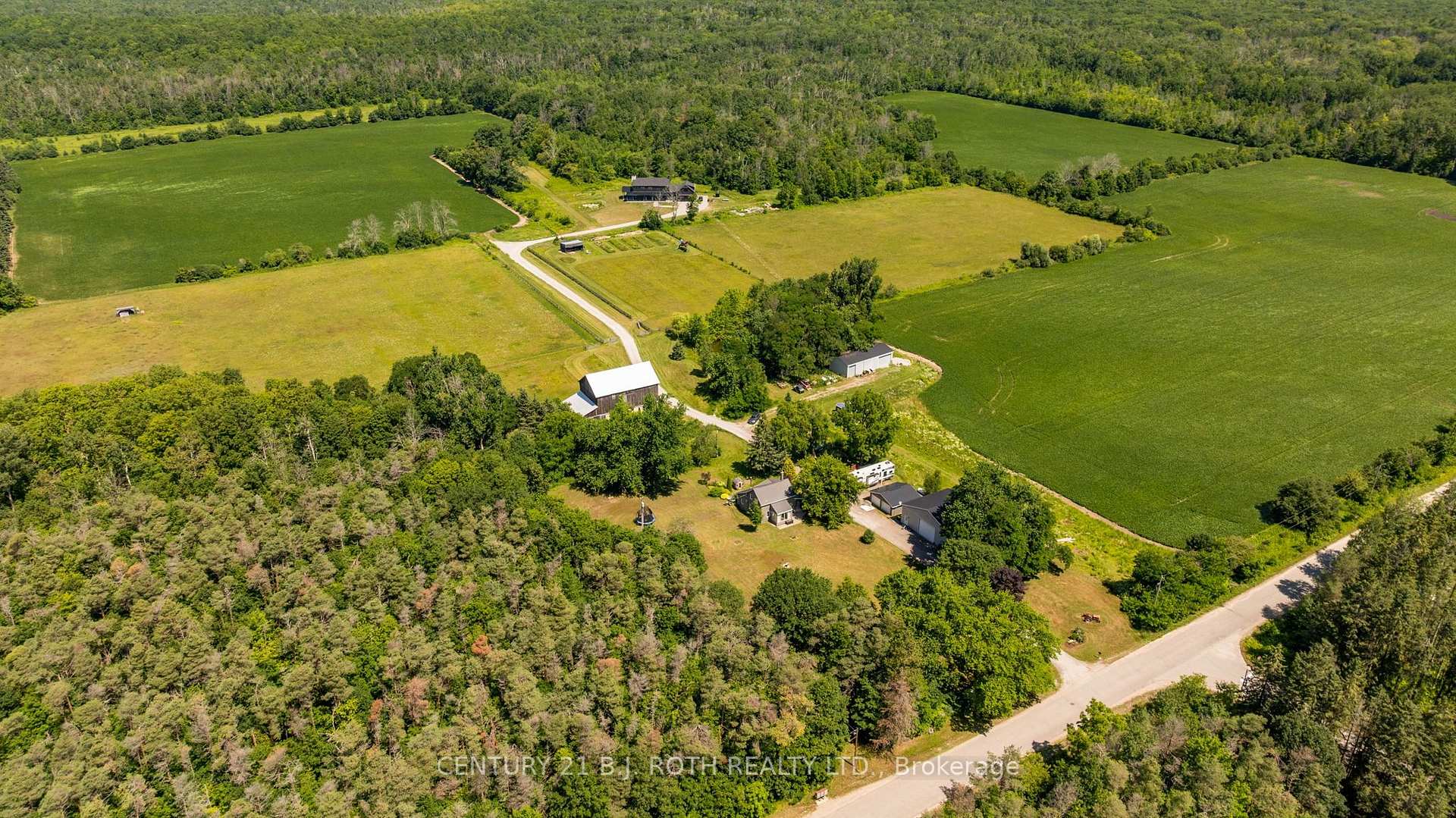 Photo 36 of 2224 Rainbow Valley Road W, Springwater, Rural Springwater — HOMEH