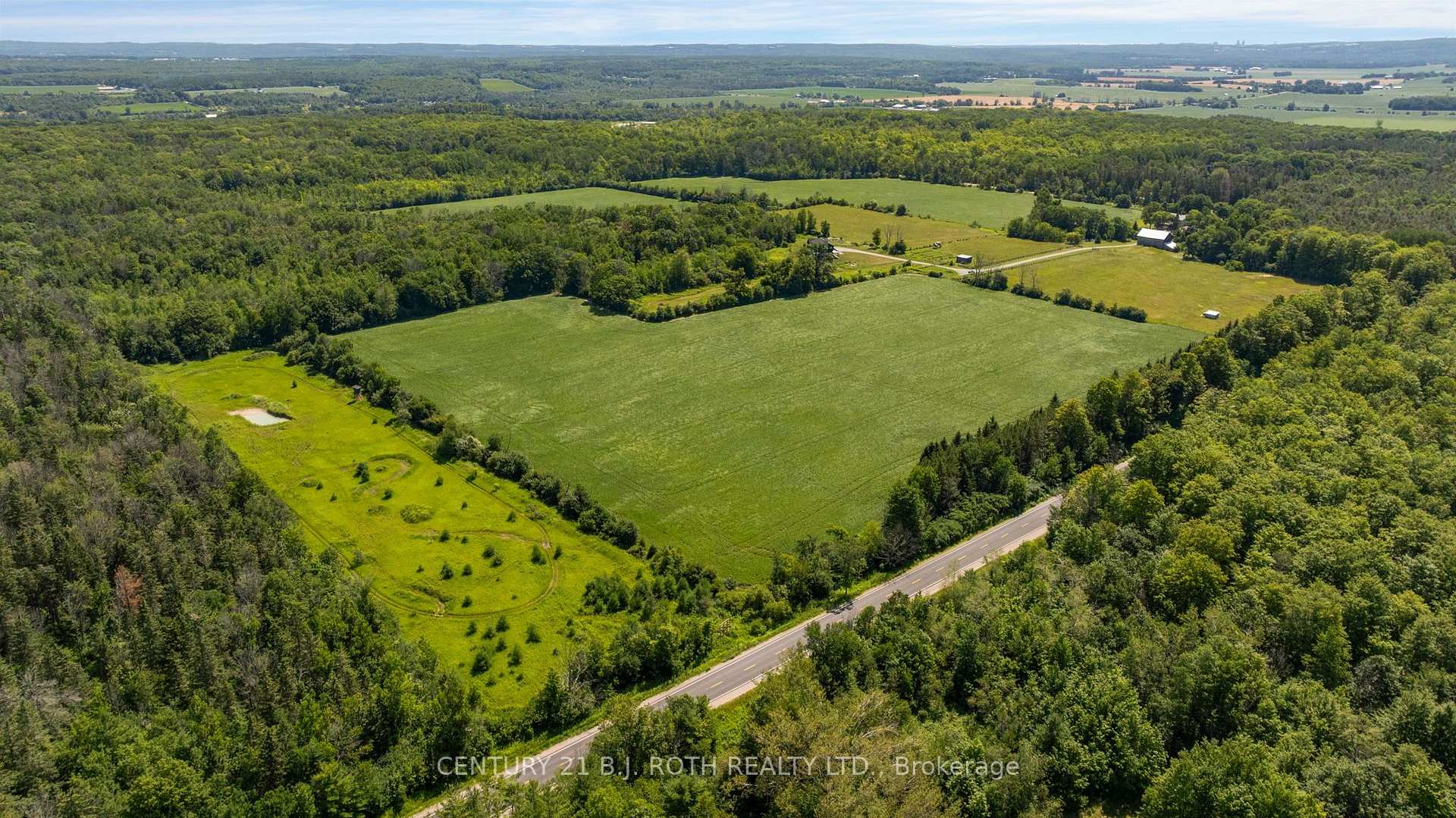 Photo 38 of 2224 Rainbow Valley Road W, Springwater, Rural Springwater — HOMEH