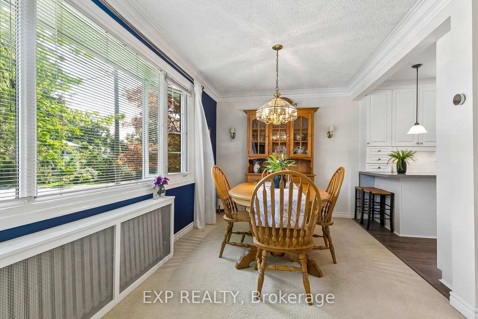 Photo 13 of 44 Thirty Fifth Street, Etobicoke, Long Branch — HOMEH