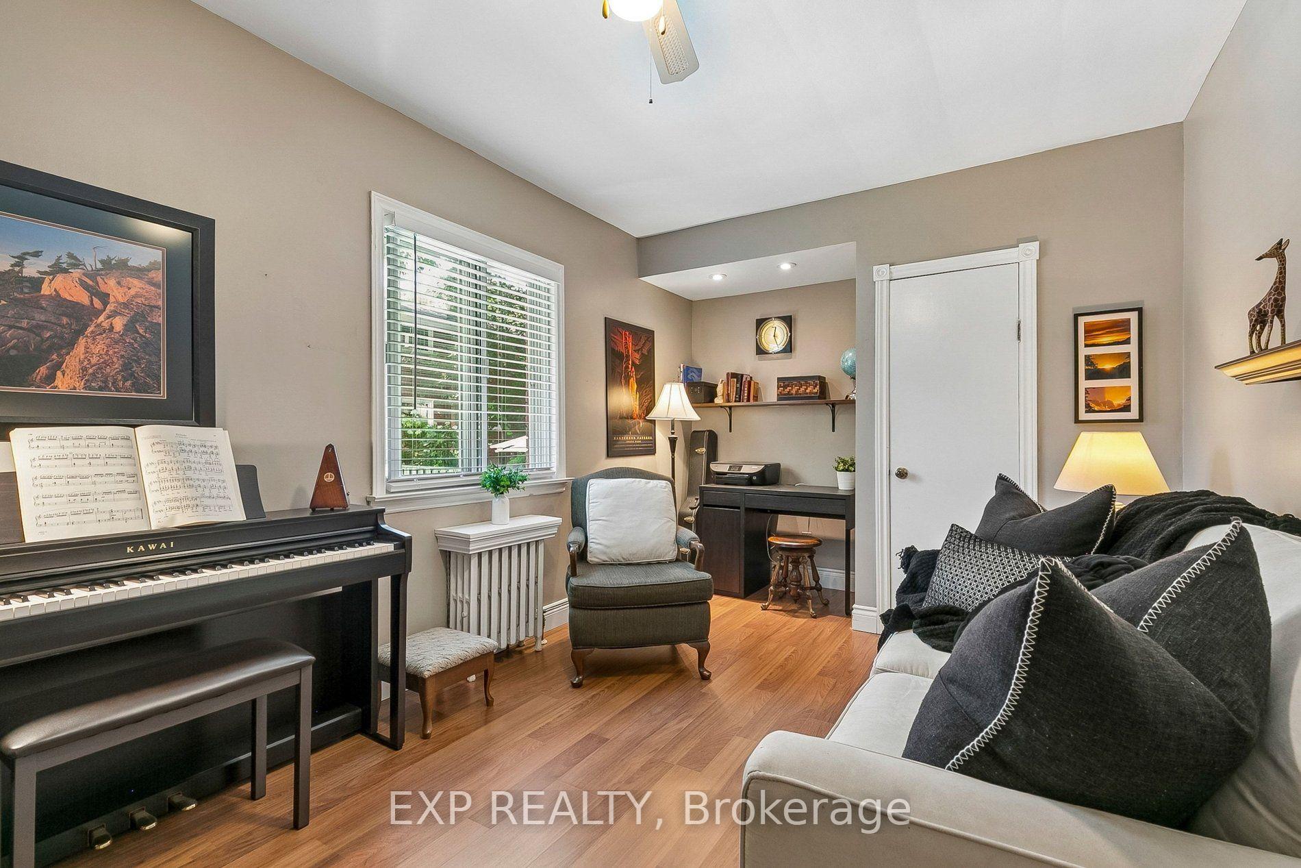 Photo 20 of 44 Thirty Fifth Street, Etobicoke, Long Branch — HOMEH