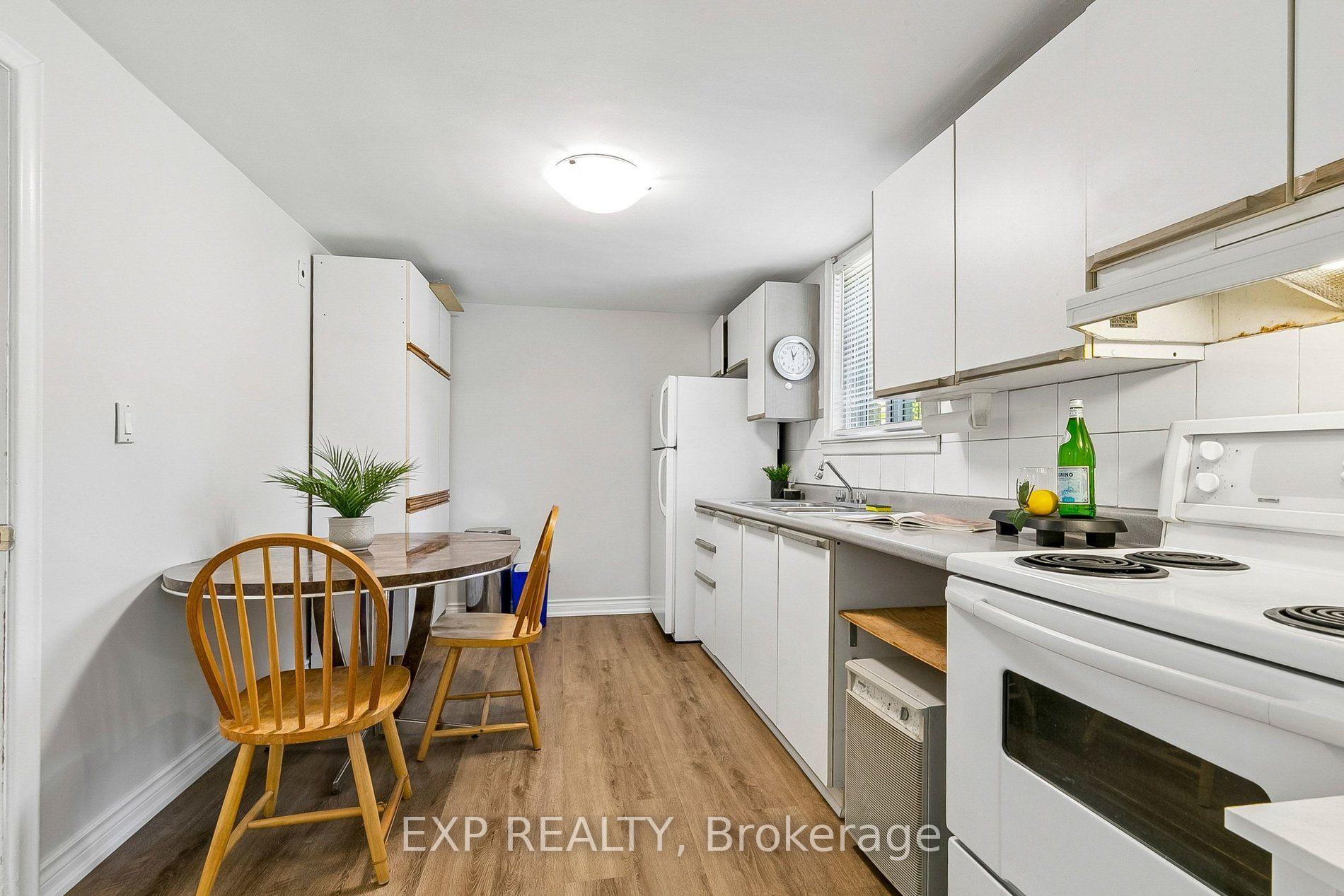 Photo 30 of 44 Thirty Fifth Street, Etobicoke, Long Branch — HOMEH