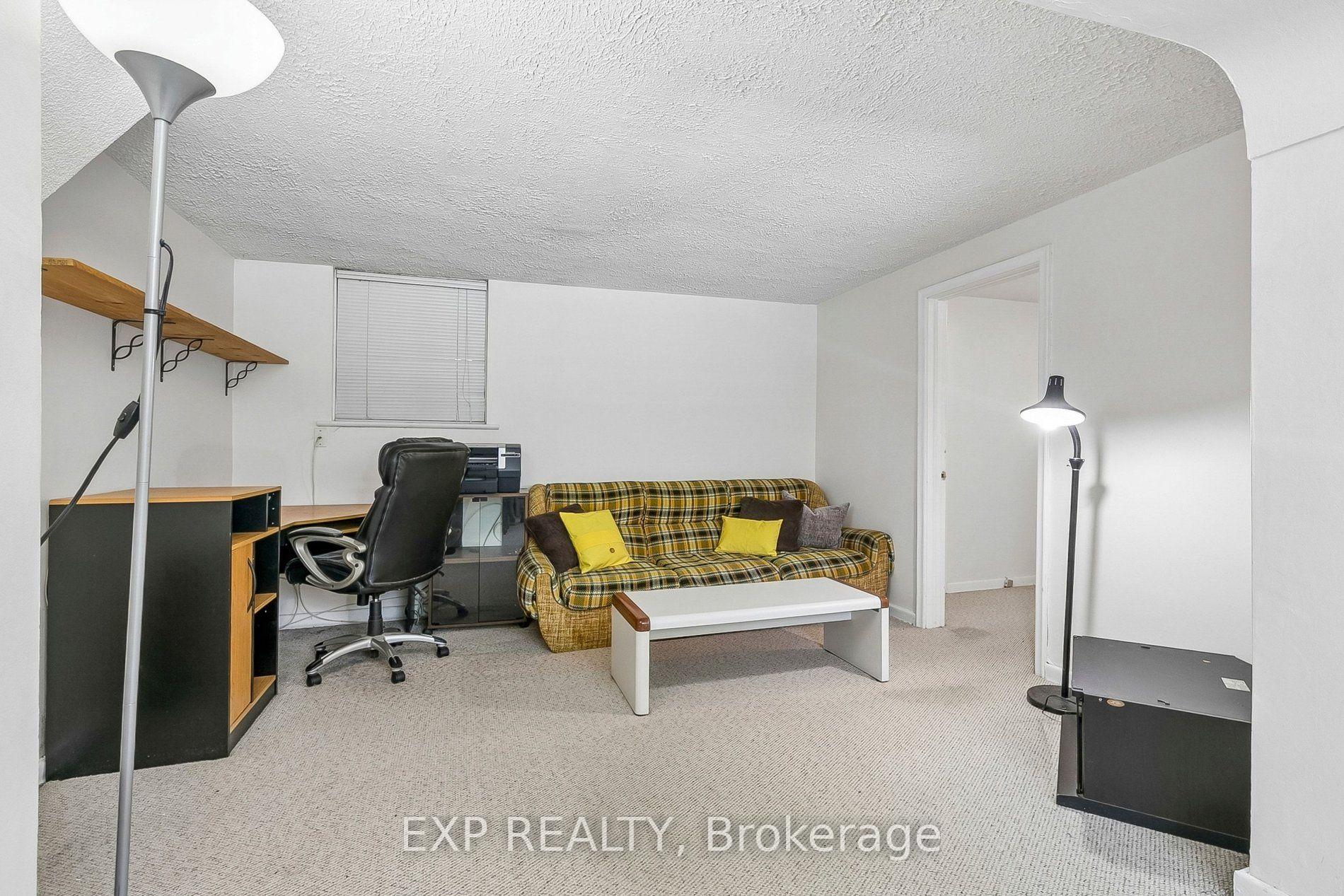 Photo 37 of 44 Thirty Fifth Street, Etobicoke, Long Branch — HOMEH