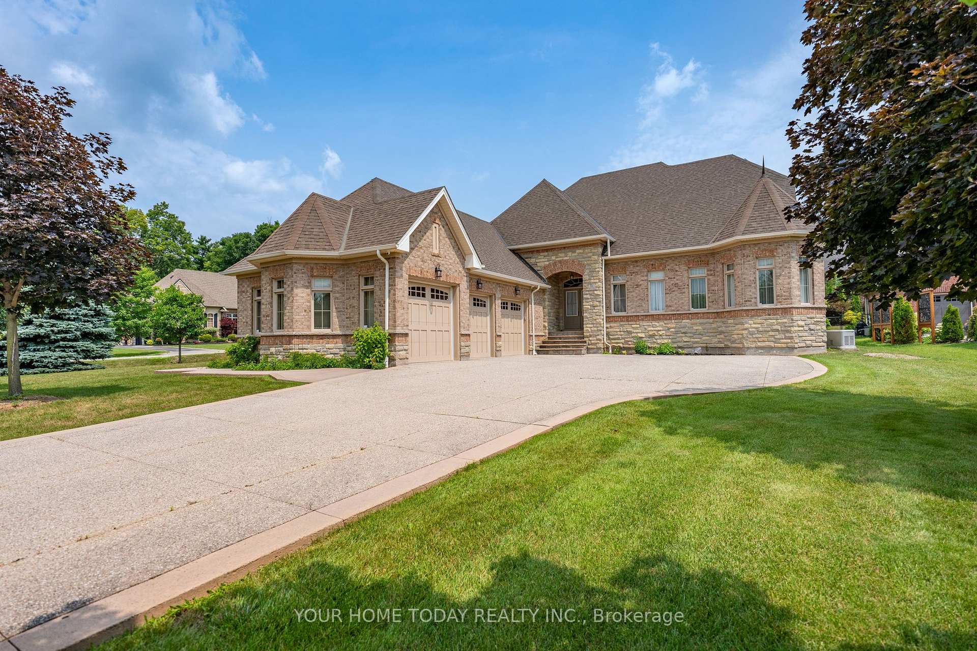 Photo 3 of 86 Barraclough Boulevard, Halton Hills, Glen Williams — HOMEH