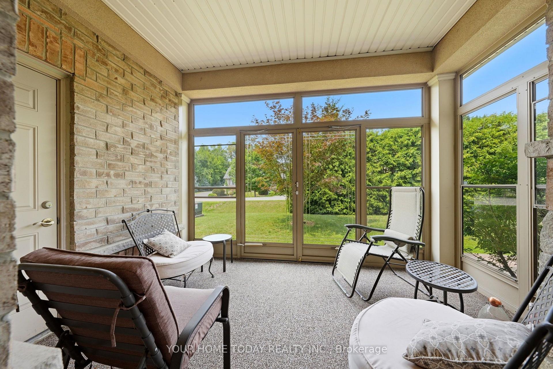 Photo 9 of 86 Barraclough Boulevard, Halton Hills, Glen Williams — HOMEH