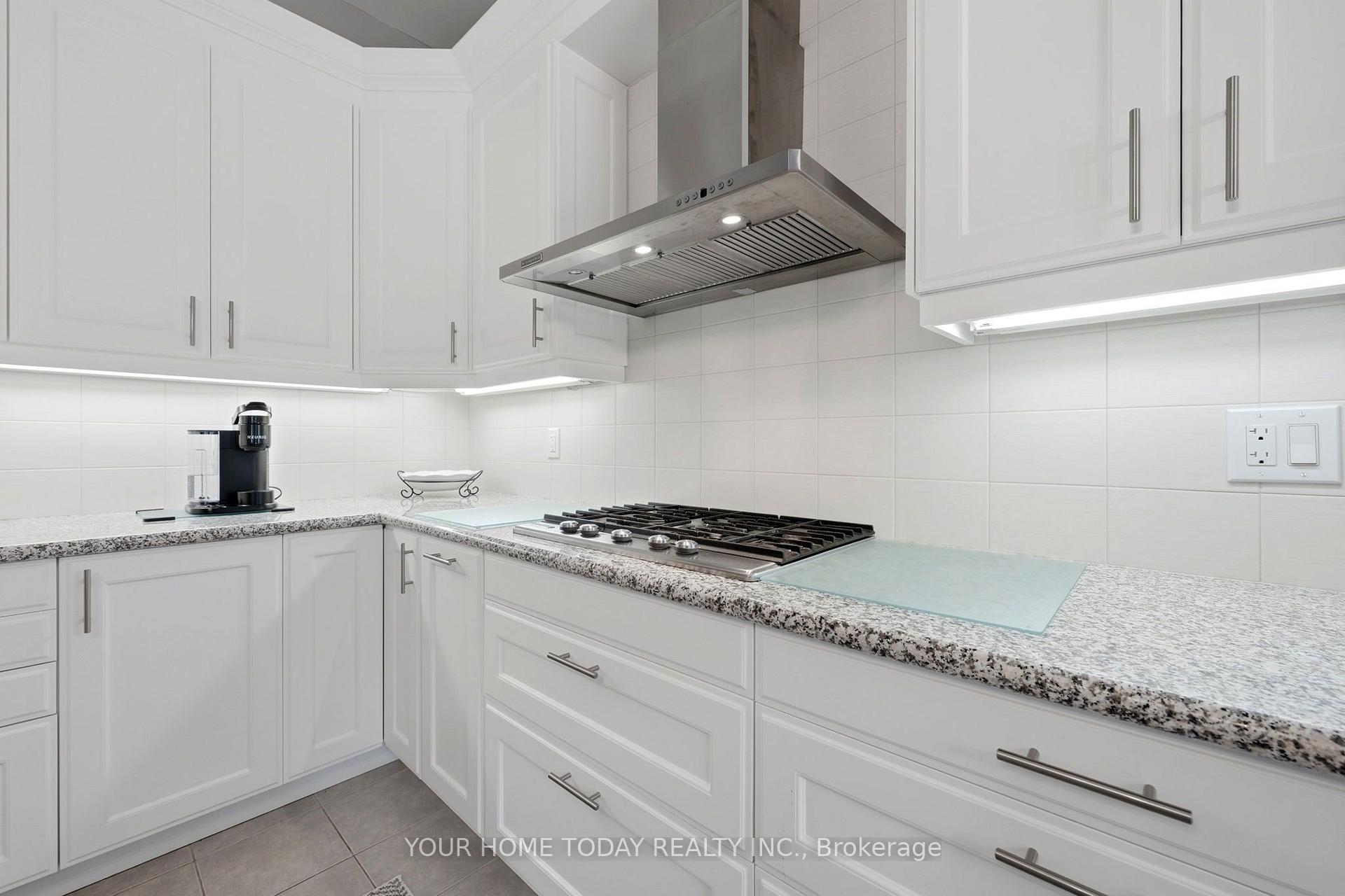 Photo 12 of 86 Barraclough Boulevard, Halton Hills, Glen Williams — HOMEH