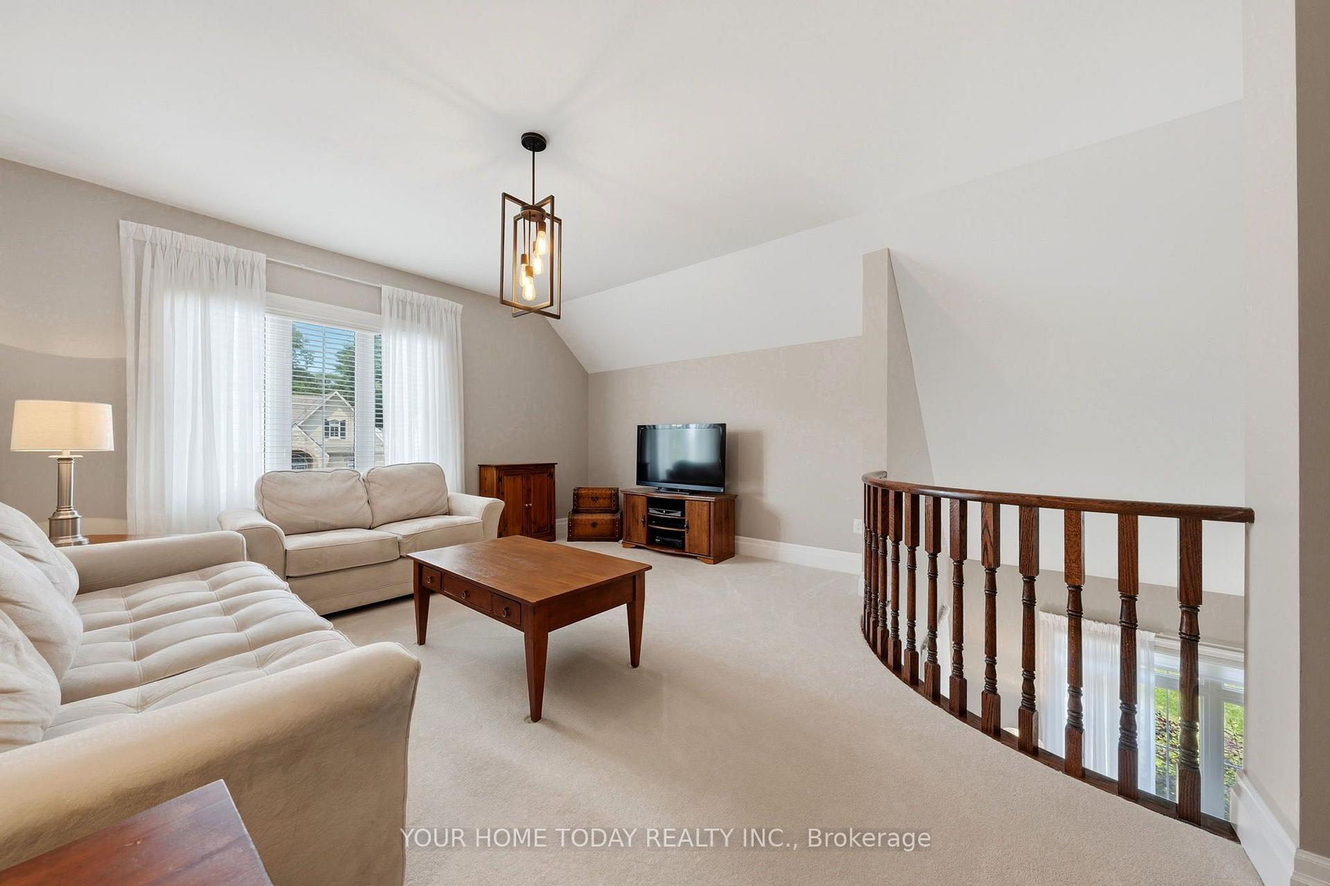 Photo 24 of 86 Barraclough Boulevard, Halton Hills, Glen Williams — HOMEH