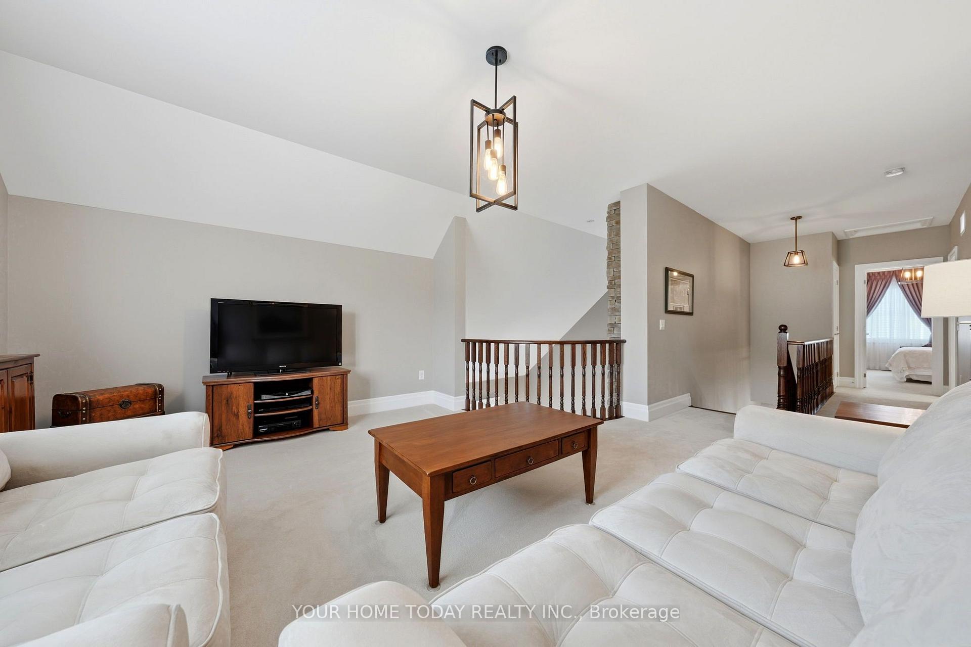 Photo 25 of 86 Barraclough Boulevard, Halton Hills, Glen Williams — HOMEH
