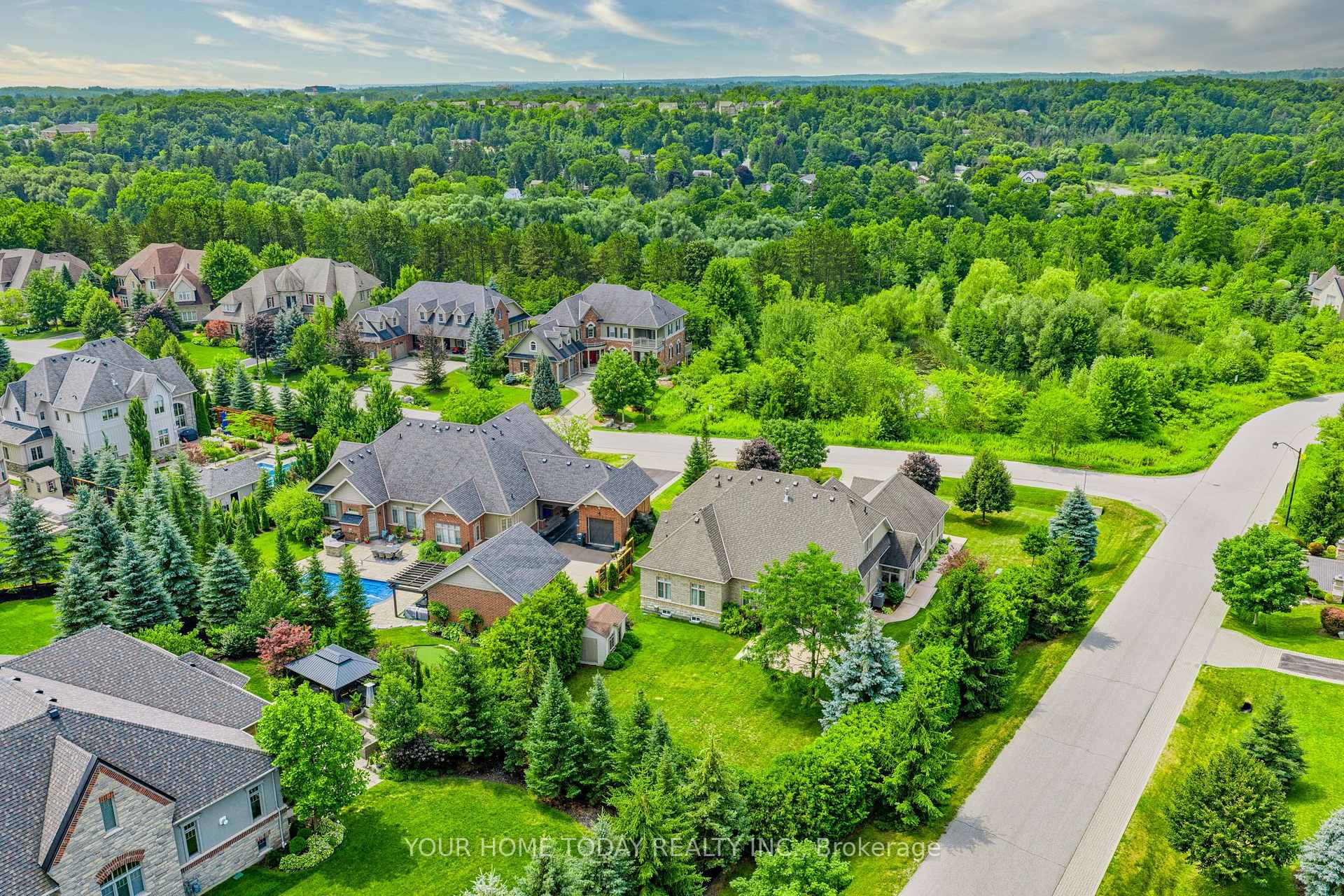 Photo 46 of 86 Barraclough Boulevard, Halton Hills, Glen Williams — HOMEH