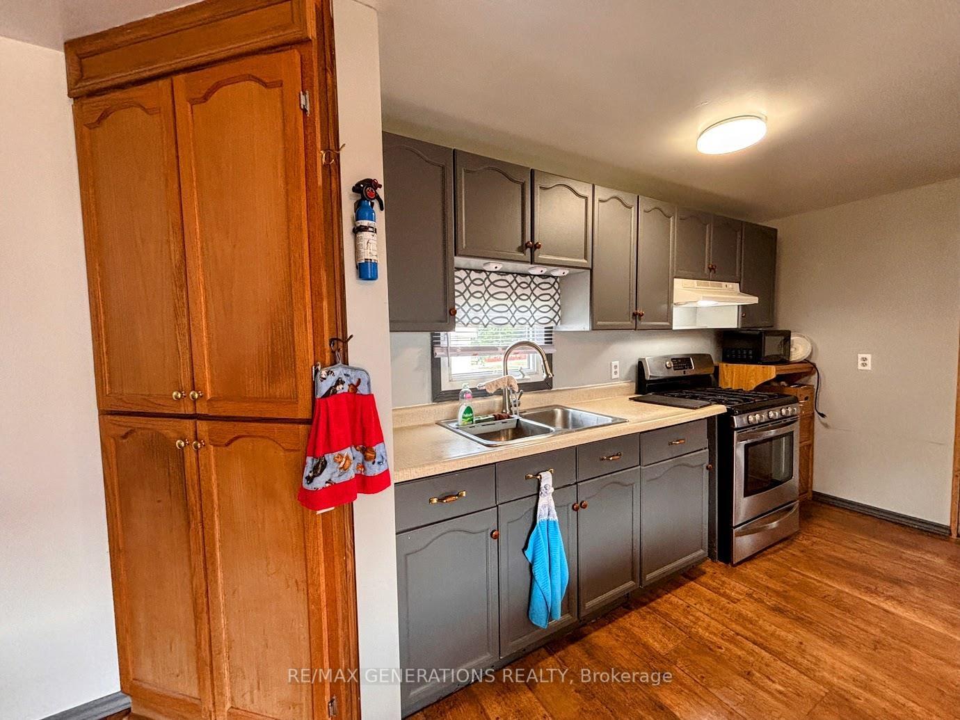 Photo 4 of 24 Jackson Crescent, Marathon — HOMEH