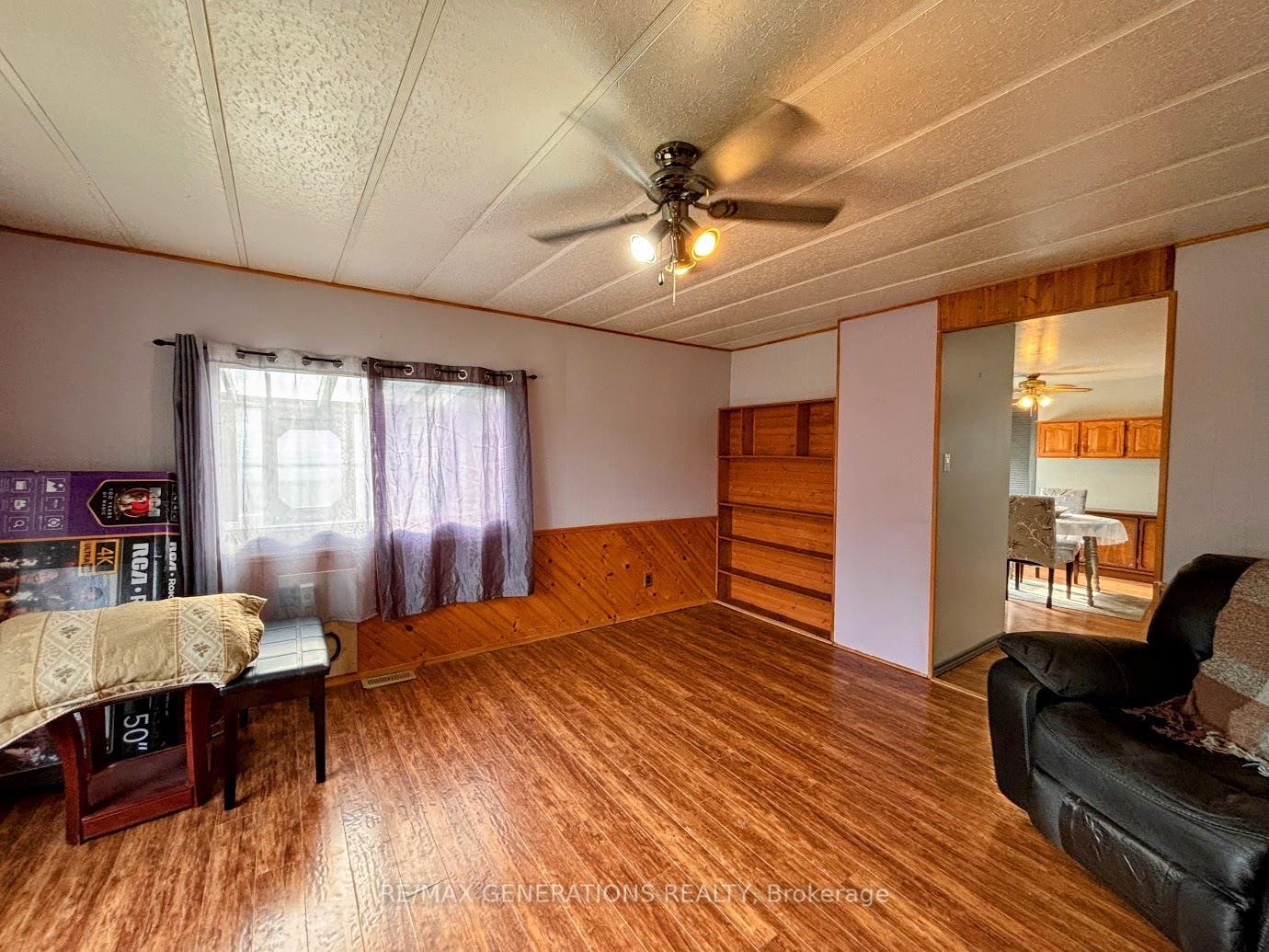 Photo 8 of 24 Jackson Crescent, Marathon — HOMEH