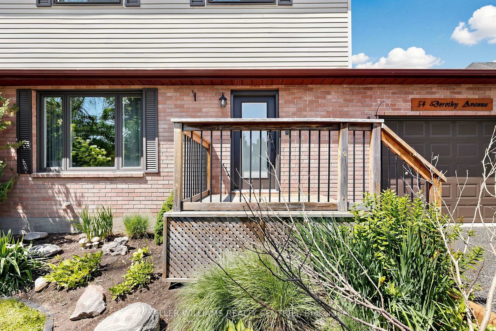 Photo 2 of 54 Dorothy Avenue, Georgina, Sutton & Jackson's Point — HOMEH