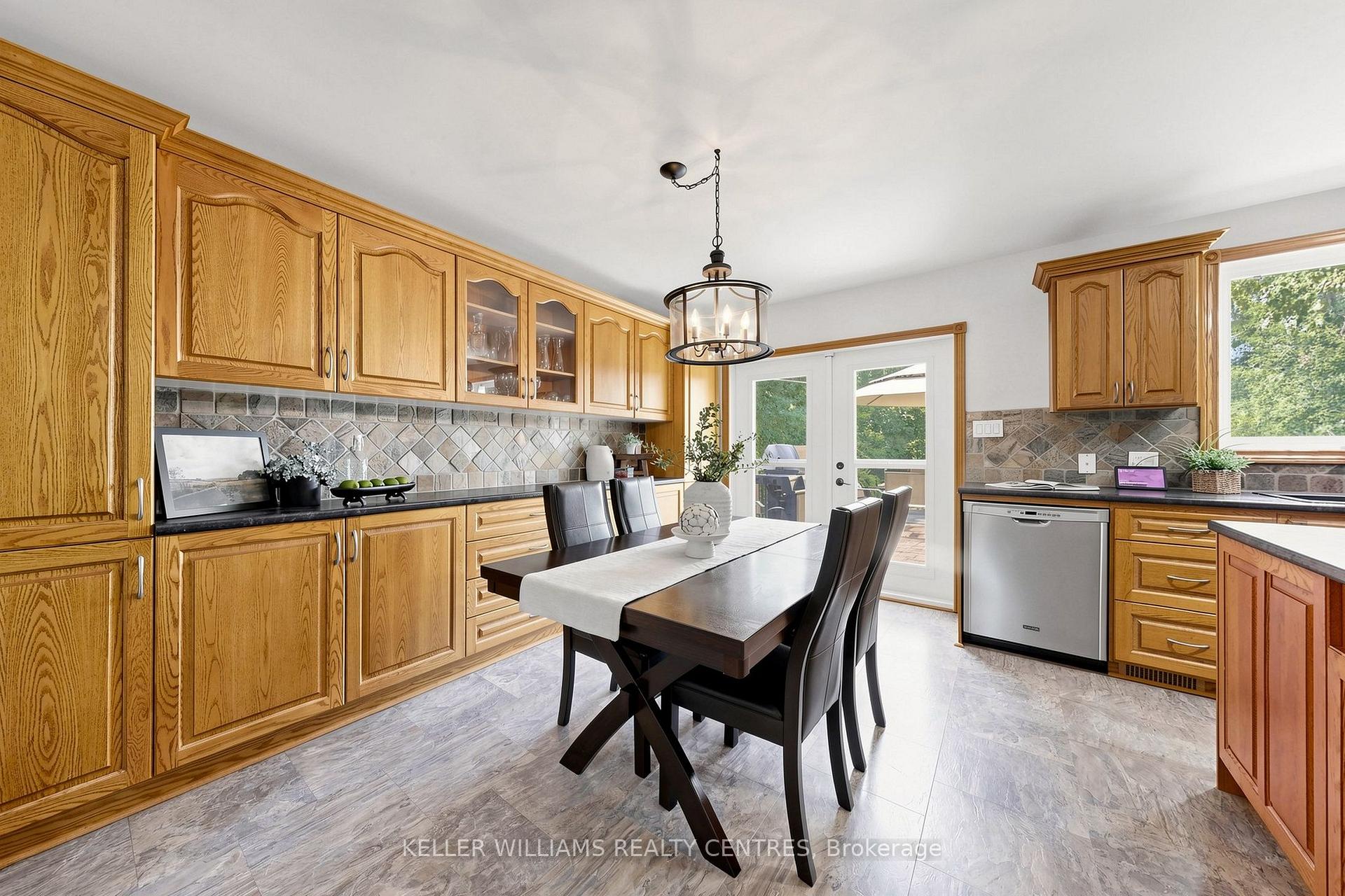 Photo 6 of 54 Dorothy Avenue, Georgina, Sutton & Jackson's Point — HOMEH