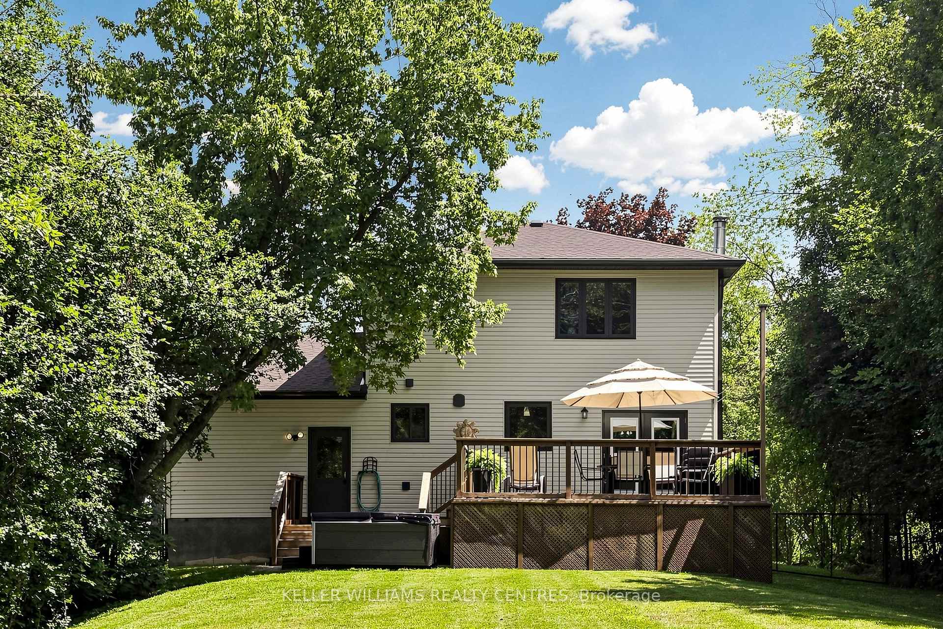 Photo 28 of 54 Dorothy Avenue, Georgina, Sutton & Jackson's Point — HOMEH